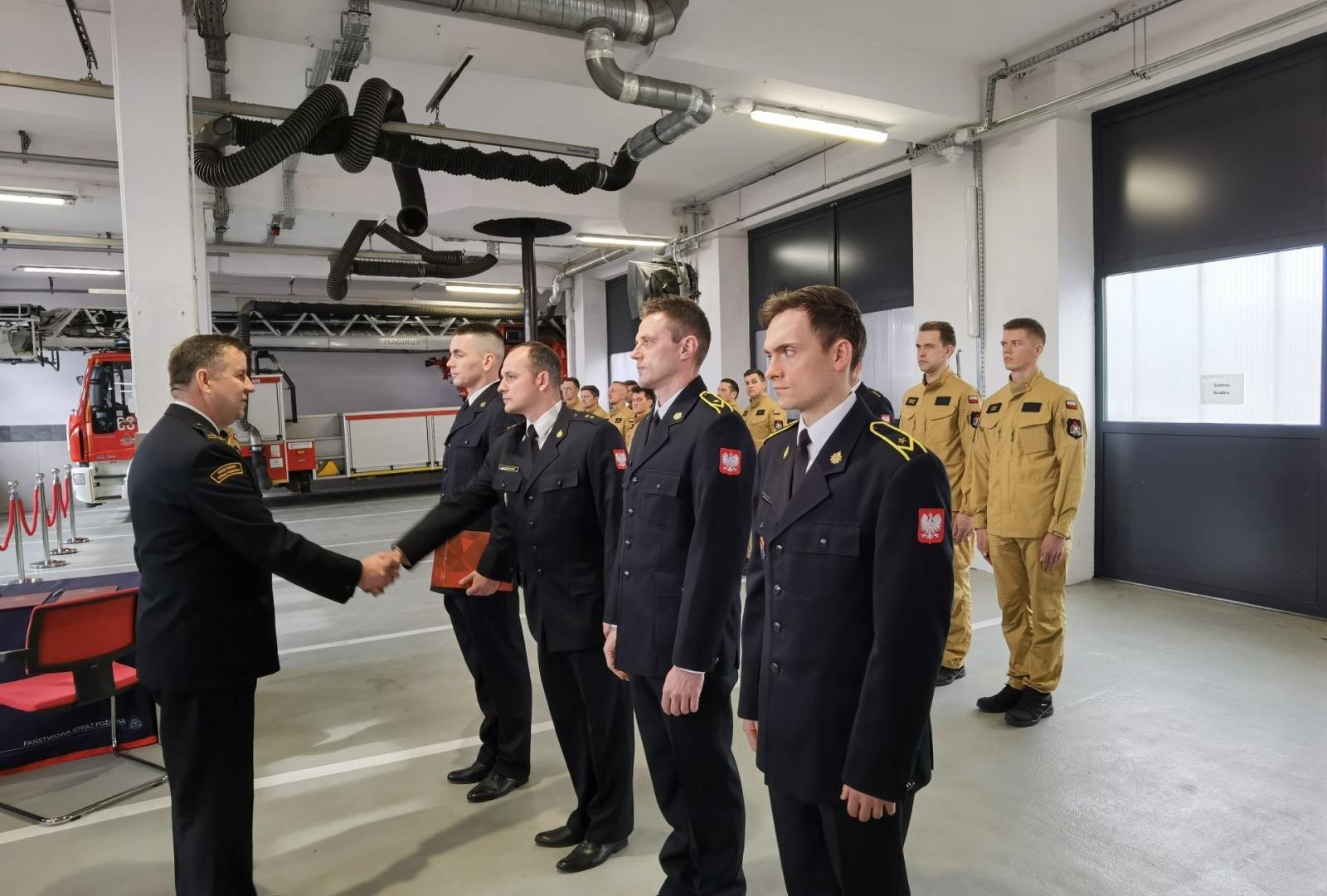 Zdjęcie w galerii na portalu naszwodzislaw.com: Podsumowania, podziękowania i ślubowania. Narada roczna u strażaków wiadomości z regionu