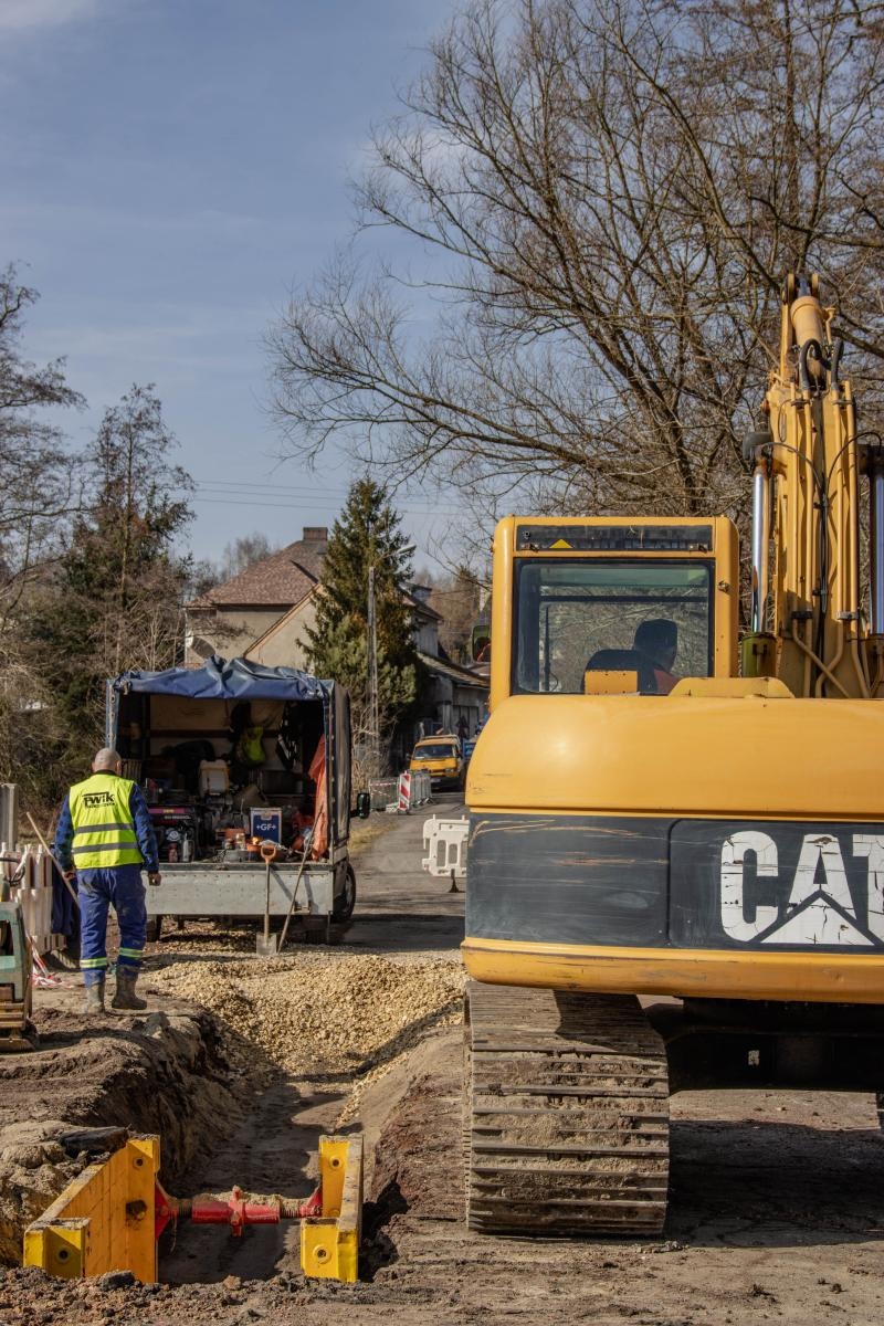 Zdjęcie w galerii na portalu naszwodzislaw.com: Rozpoczęła się budowa kanalizacji na ul. Chełmońskiego wiadomości z regionu