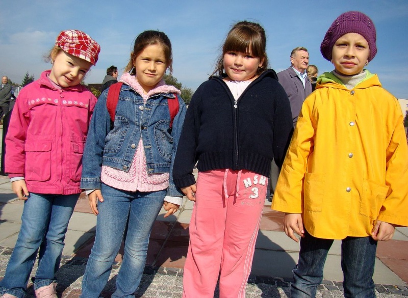 Zdjęcie w galerii na portalu naszwodzislaw.com: Tłumy sześciolatków na otwarciu Glinioka wiadomości z regionu