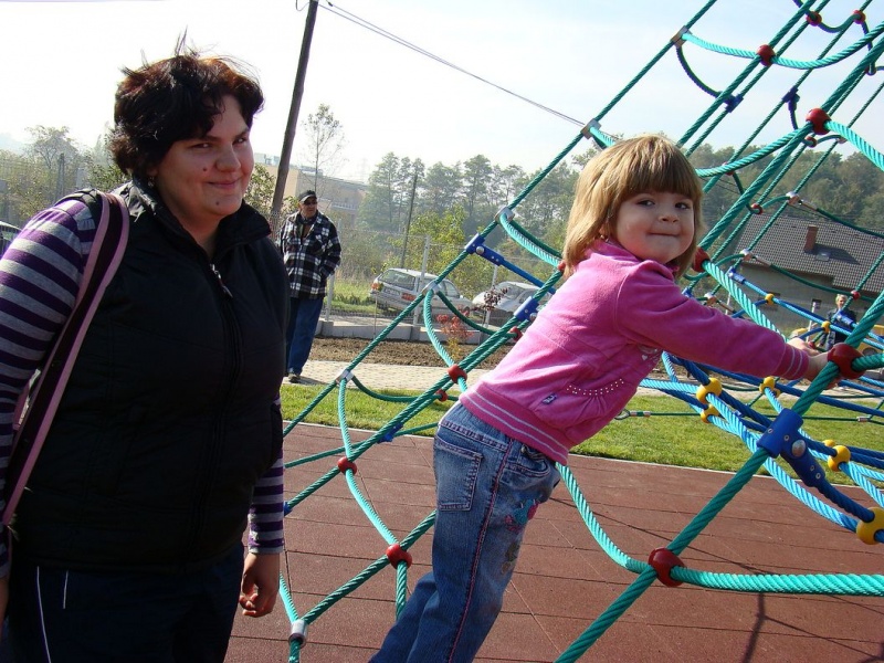 Zdjęcie w galerii na portalu naszwodzislaw.com: Tłumy sześciolatków na otwarciu Glinioka wiadomości z regionu