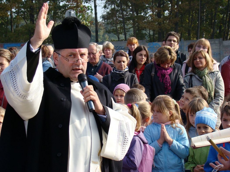 Zdjęcie w galerii na portalu naszwodzislaw.com: Tłumy sześciolatków na otwarciu Glinioka wiadomości z regionu