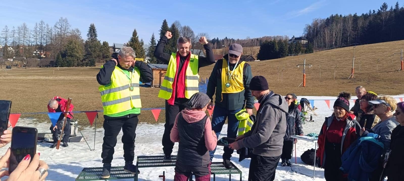 Zdjęcie w galerii na portalu naszwodzislaw.com: Seniorzy z WUTW wracają z medalami z Ogólnopolskiej Senioriady wiadomości z regionu