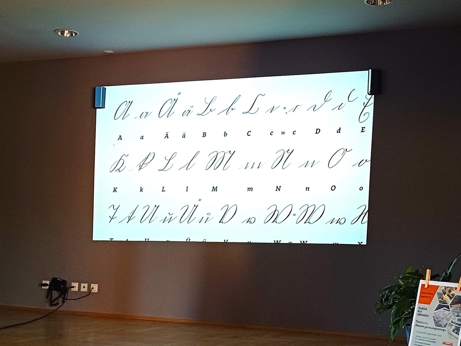 Zdjęcie w galerii na portalu naszwodzislaw.com: Poznanie dawno zmarłych przodków? Dla seniorów z Godowa to żaden problem wiadomości z regionu