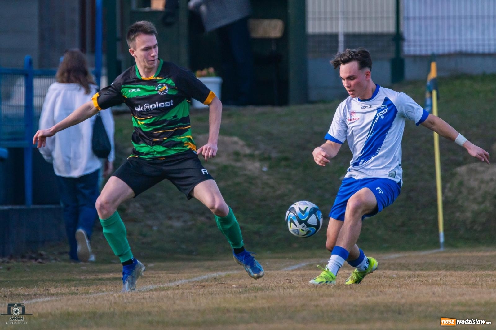 Zdjęcie w galerii na portalu naszwodzislaw.com: Naprzód Syrynia bez punktów w inauguracyjnym meczu rundy wiosennej [FOTO] wiadomości z regionu