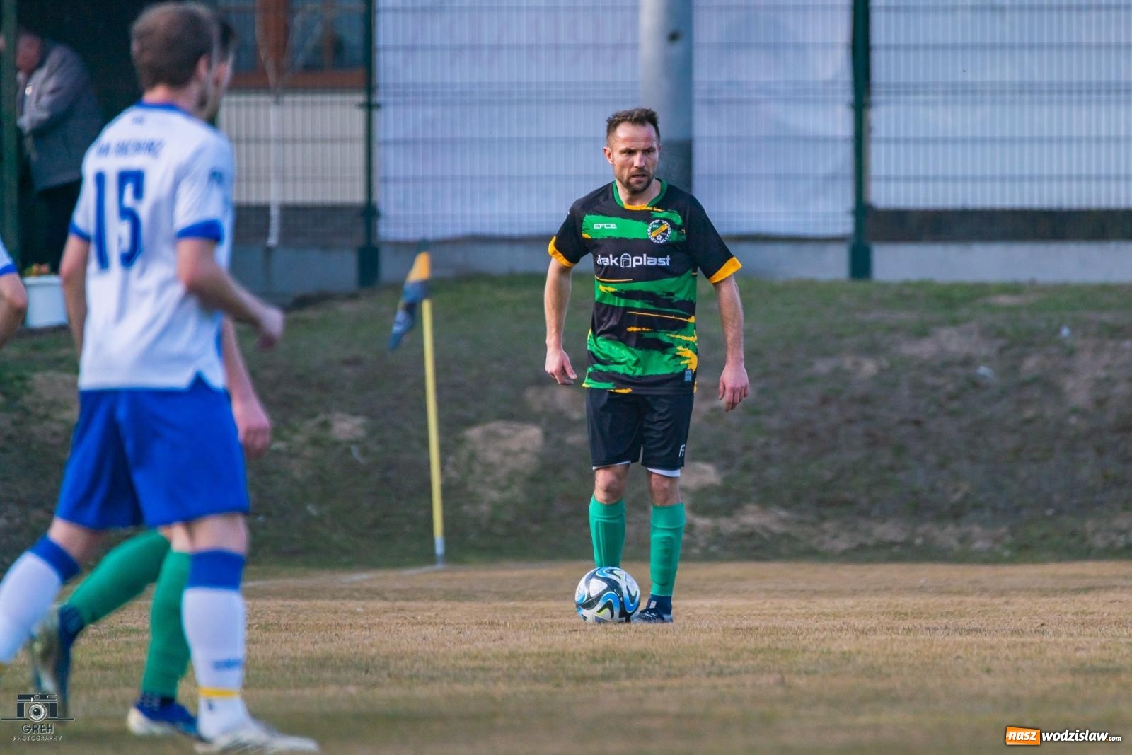 Zdjęcie w galerii na portalu naszwodzislaw.com: Naprzód Syrynia bez punktów w inauguracyjnym meczu rundy wiosennej [FOTO] wiadomości z regionu