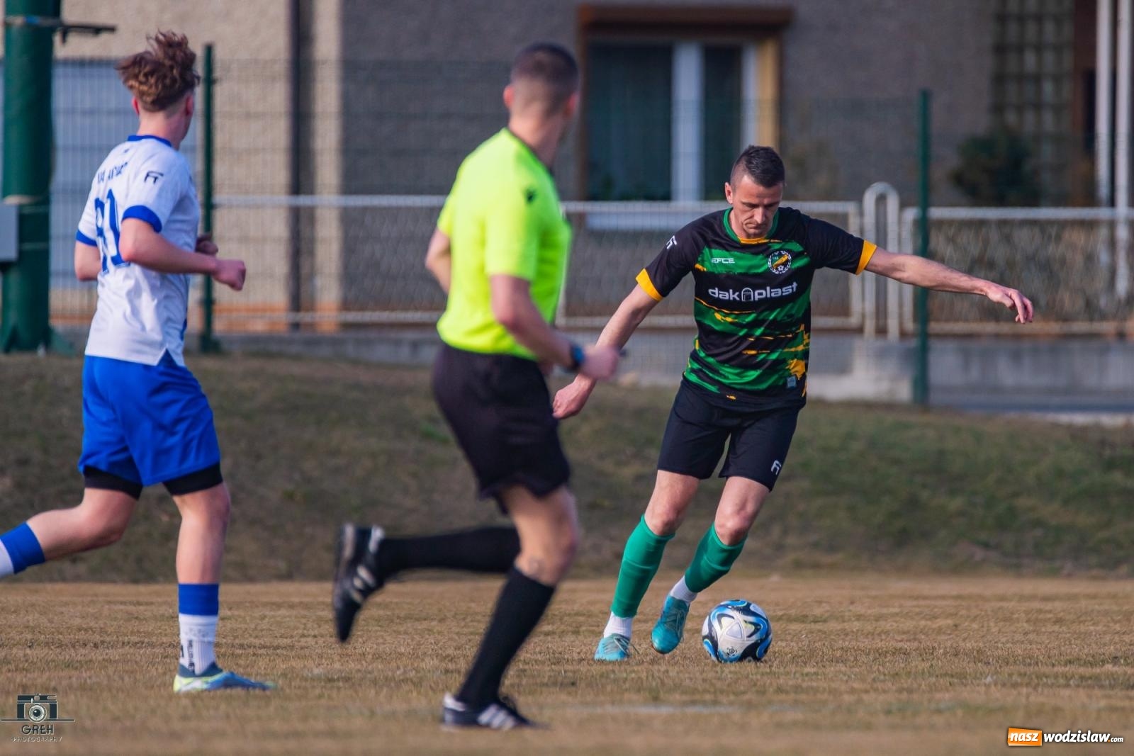 Zdjęcie w galerii na portalu naszwodzislaw.com: Naprzód Syrynia bez punktów w inauguracyjnym meczu rundy wiosennej [FOTO] wiadomości z regionu