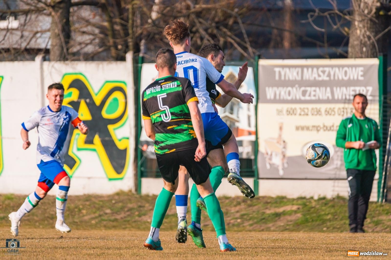 Zdjęcie w galerii na portalu naszwodzislaw.com: Naprzód Syrynia bez punktów w inauguracyjnym meczu rundy wiosennej [FOTO] wiadomości z regionu