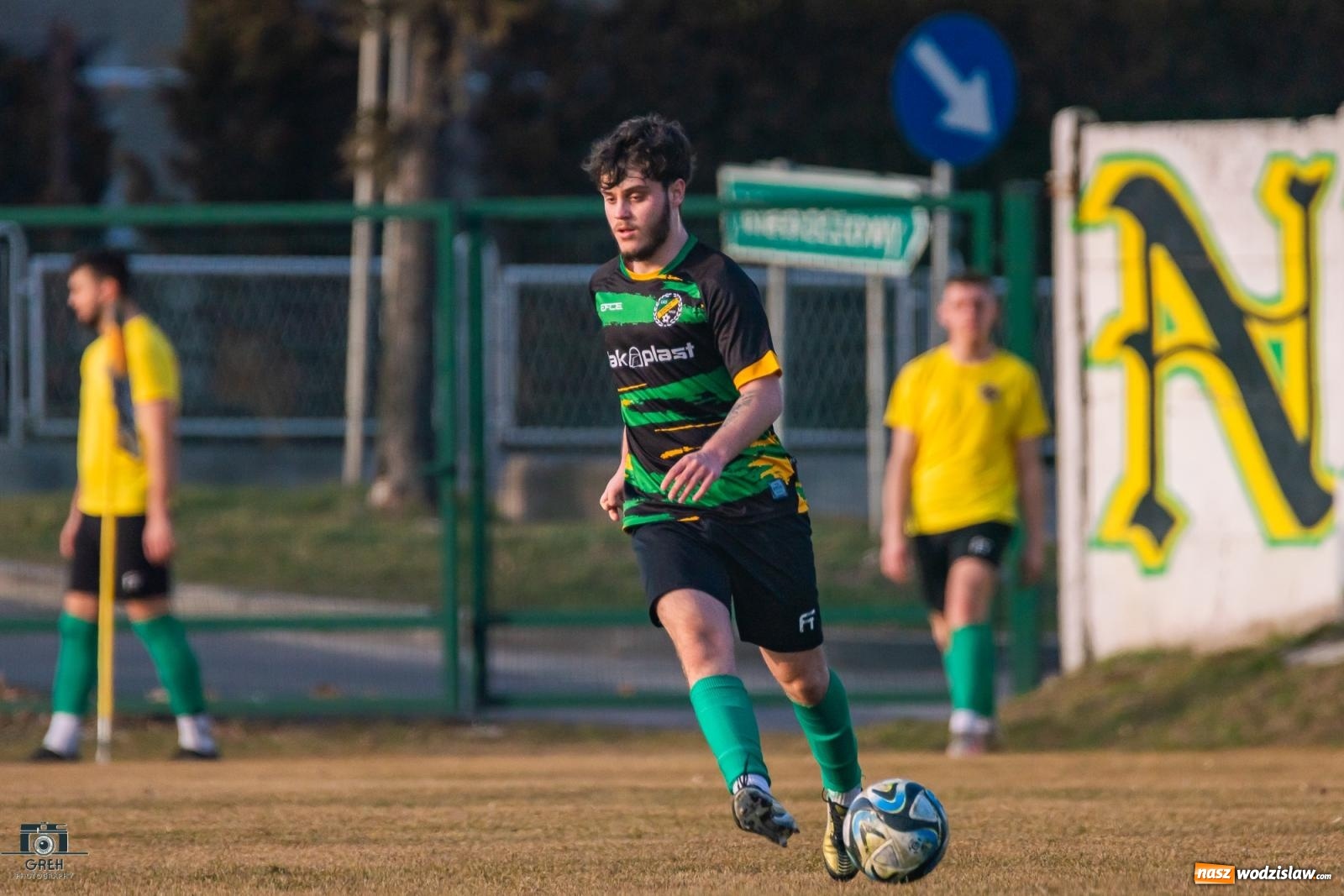 Zdjęcie w galerii na portalu naszwodzislaw.com: Naprzód Syrynia bez punktów w inauguracyjnym meczu rundy wiosennej [FOTO] wiadomości z regionu