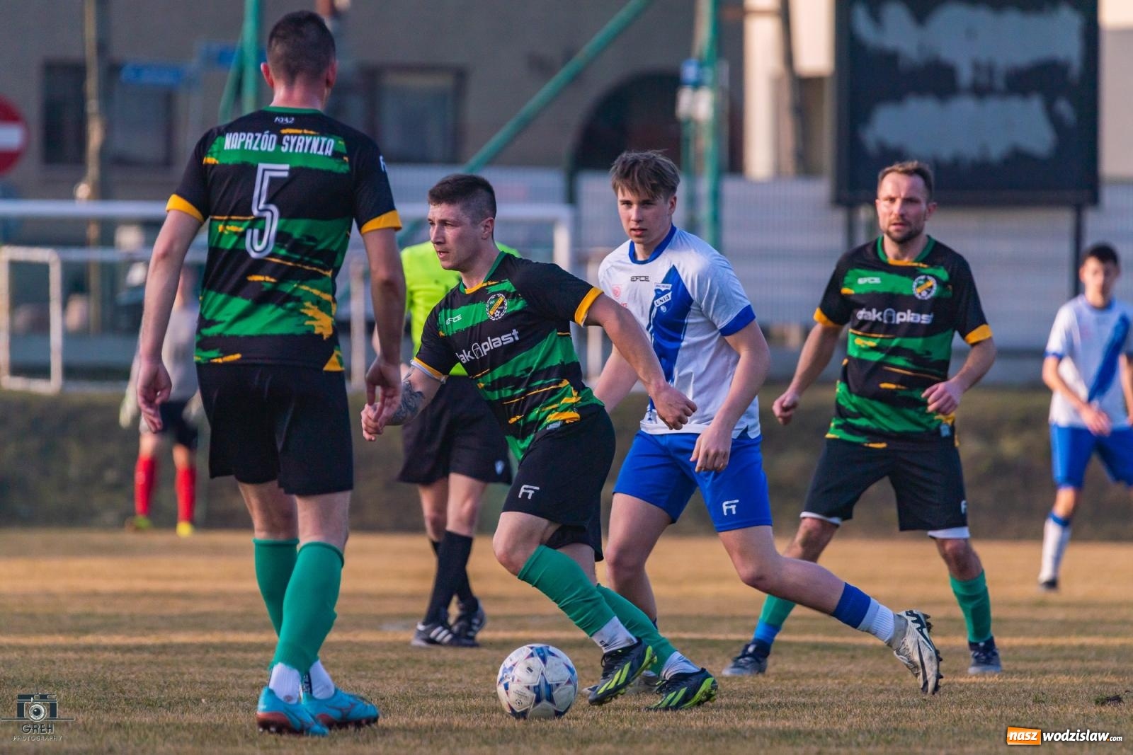 Zdjęcie w galerii na portalu naszwodzislaw.com: Naprzód Syrynia bez punktów w inauguracyjnym meczu rundy wiosennej [FOTO] wiadomości z regionu