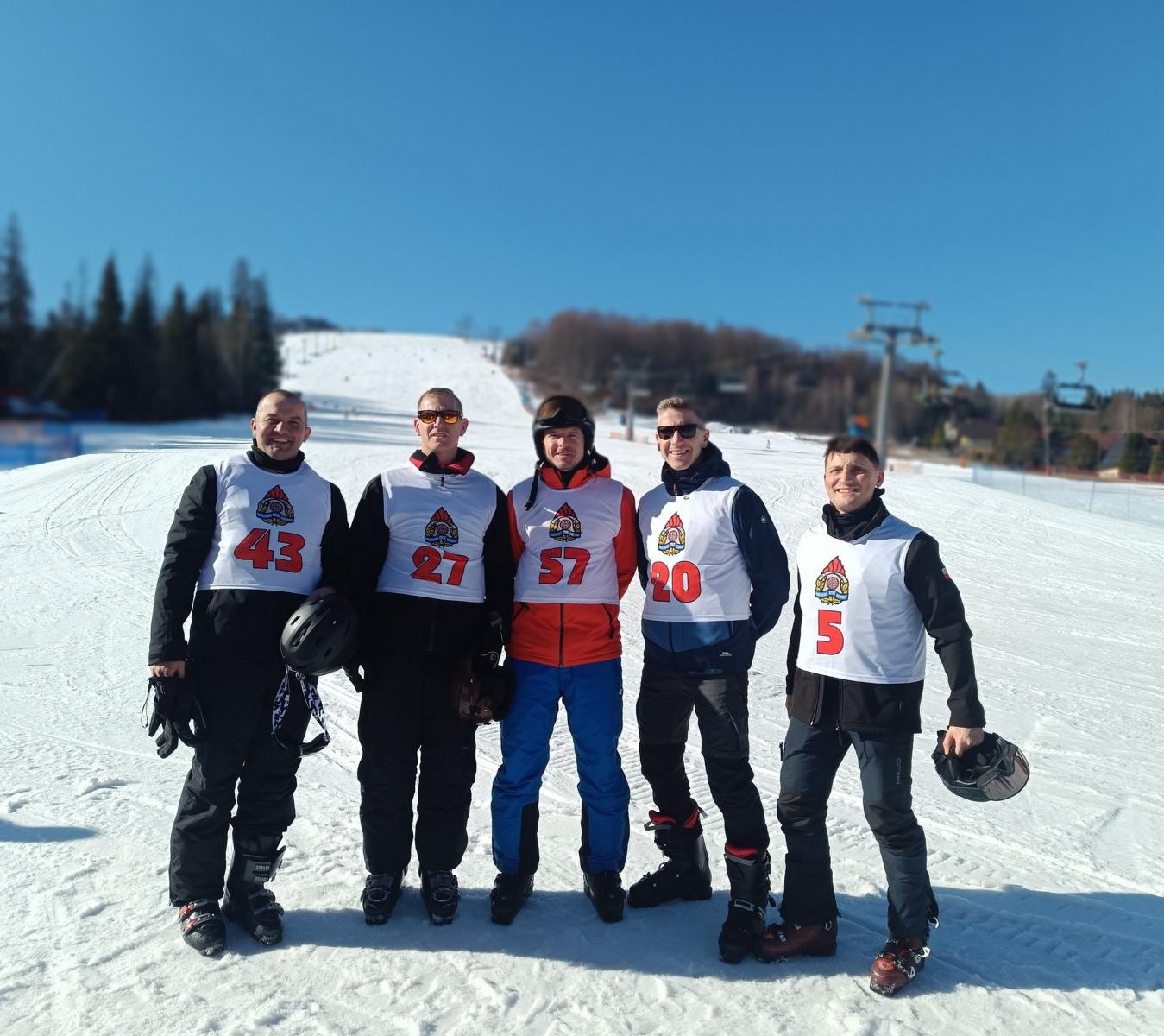 Zdjęcie w galerii na portalu naszwodzislaw.com: Strażacy z Wodzisławia Śląskiego na podium mistrzostw Śląska w narciarstwie alpejskim wiadomości z regionu