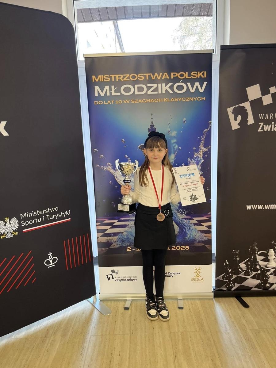 Zdjęcie w galerii na portalu naszwodzislaw.com: Brąz Julii Szczurek na szachowych mistrzostwach Polski młodzików do lat 10 wiadomości z regionu