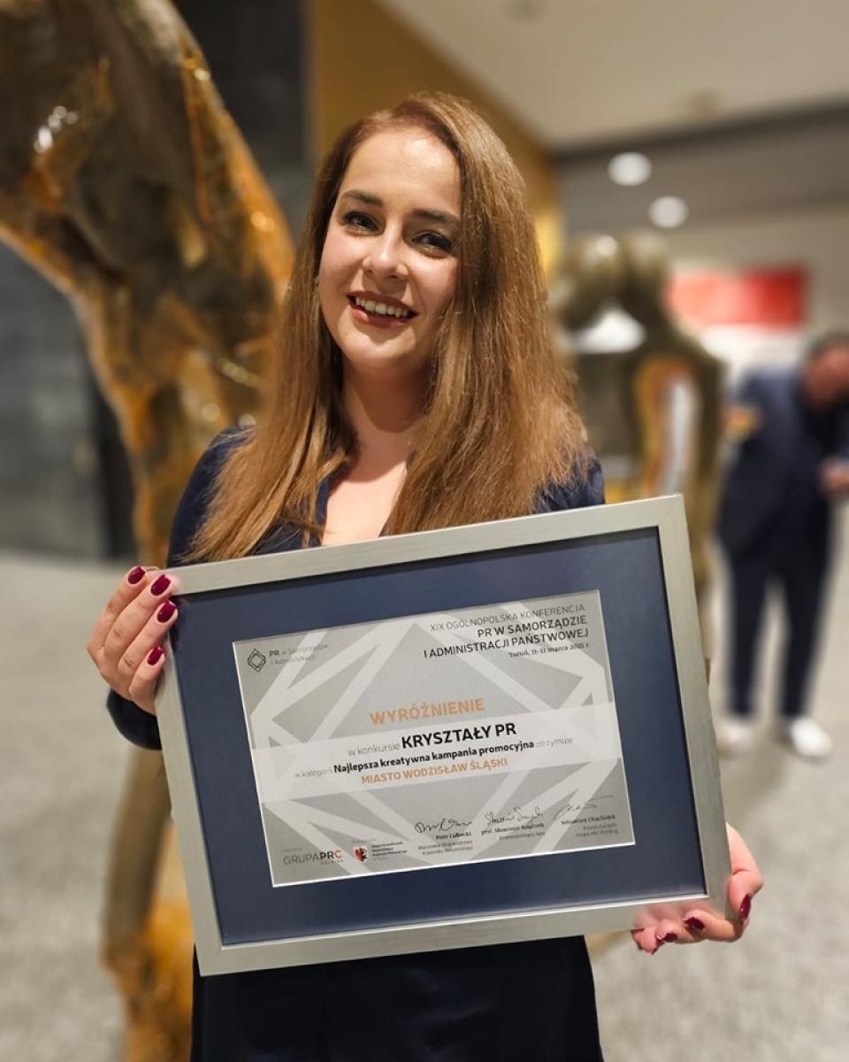 Zdjęcie w galerii na portalu naszwodzislaw.com: Wodzisław Śląski z wyróżnieniem podczas Kryształów PR-u wiadomości z regionu