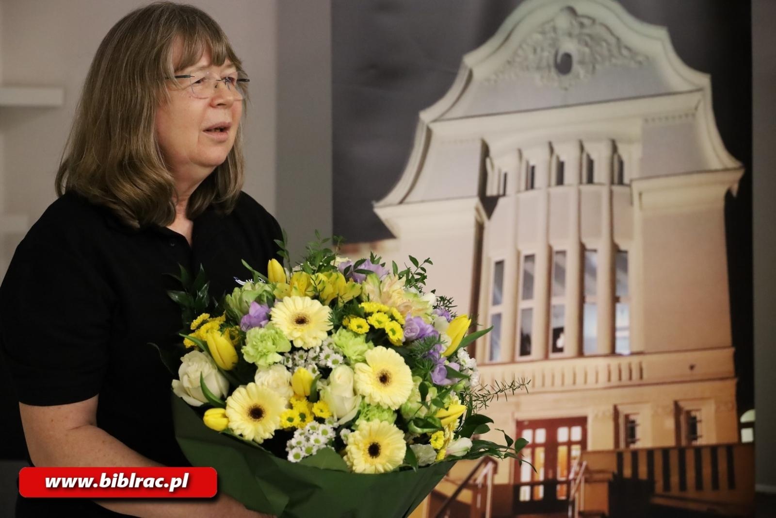 Zdjęcie w galerii na portalu naszwodzislaw.com: 20 lat FOTONU w bibliotece wiadomości z regionu