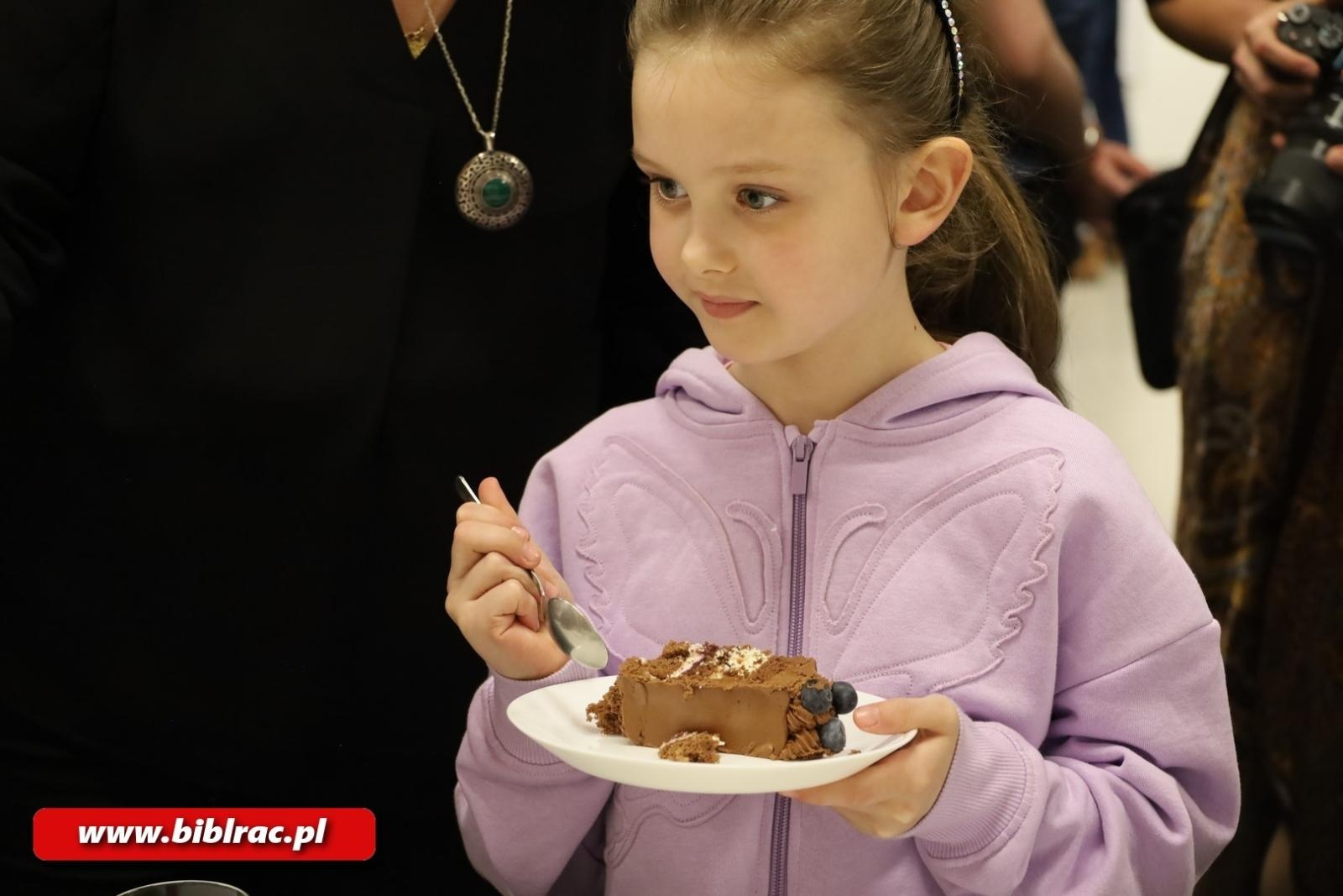 Zdjęcie w galerii na portalu naszwodzislaw.com: 20 lat FOTONU w bibliotece wiadomości z regionu