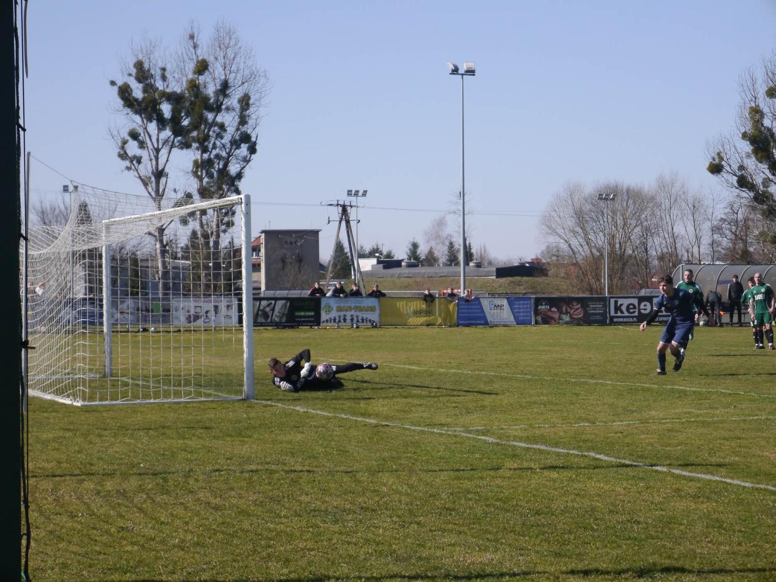 Zdjęcie w galerii na portalu naszwodzislaw.com: Naprzód Syrynia wiosną bez punktów [FOTO] wiadomości z regionu