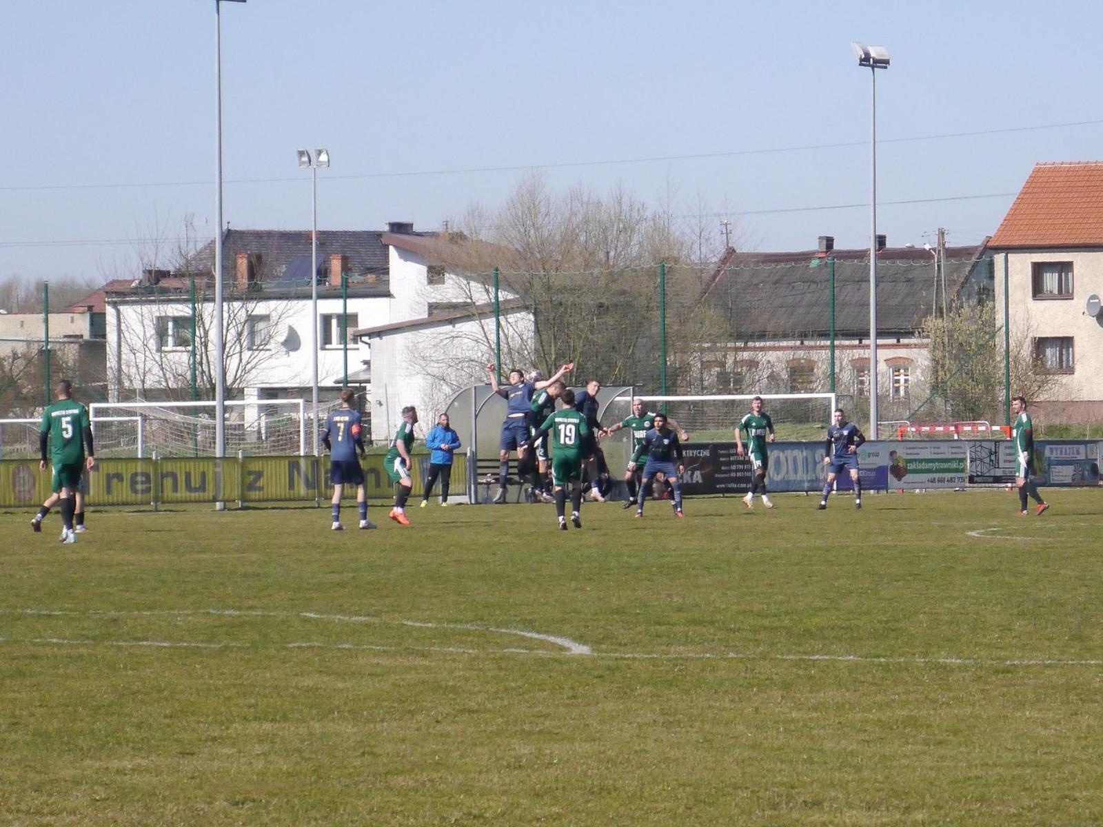 Zdjęcie w galerii na portalu naszwodzislaw.com: Naprzód Syrynia wiosną bez punktów [FOTO] wiadomości z regionu