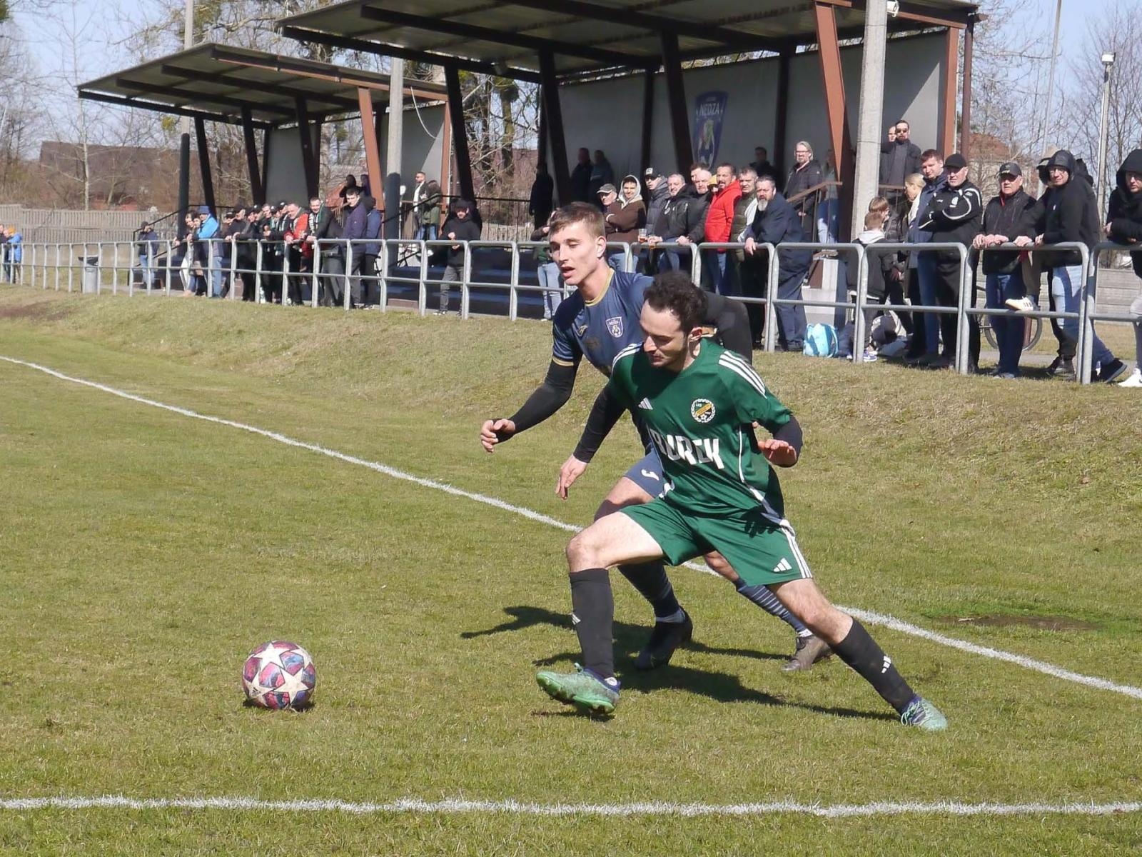 Zdjęcie w galerii na portalu naszwodzislaw.com: Naprzód Syrynia wiosną bez punktów [FOTO] wiadomości z regionu