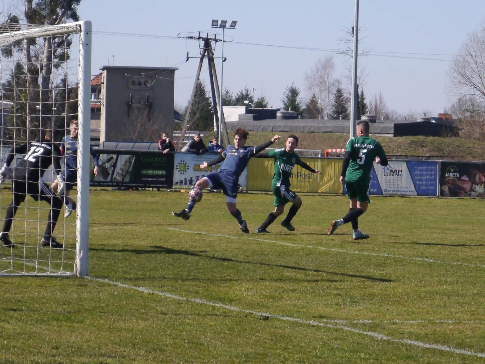 Zdjęcie w galerii na portalu naszwodzislaw.com: Naprzód Syrynia wiosną bez punktów [FOTO] wiadomości z regionu