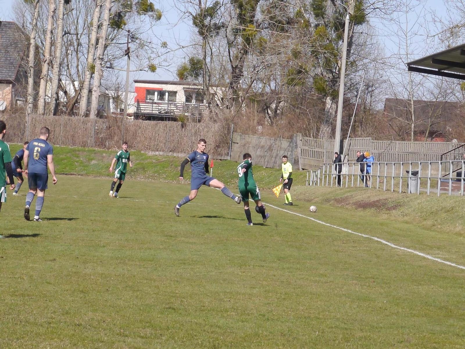 Zdjęcie w galerii na portalu naszwodzislaw.com: Naprzód Syrynia wiosną bez punktów [FOTO] wiadomości z regionu