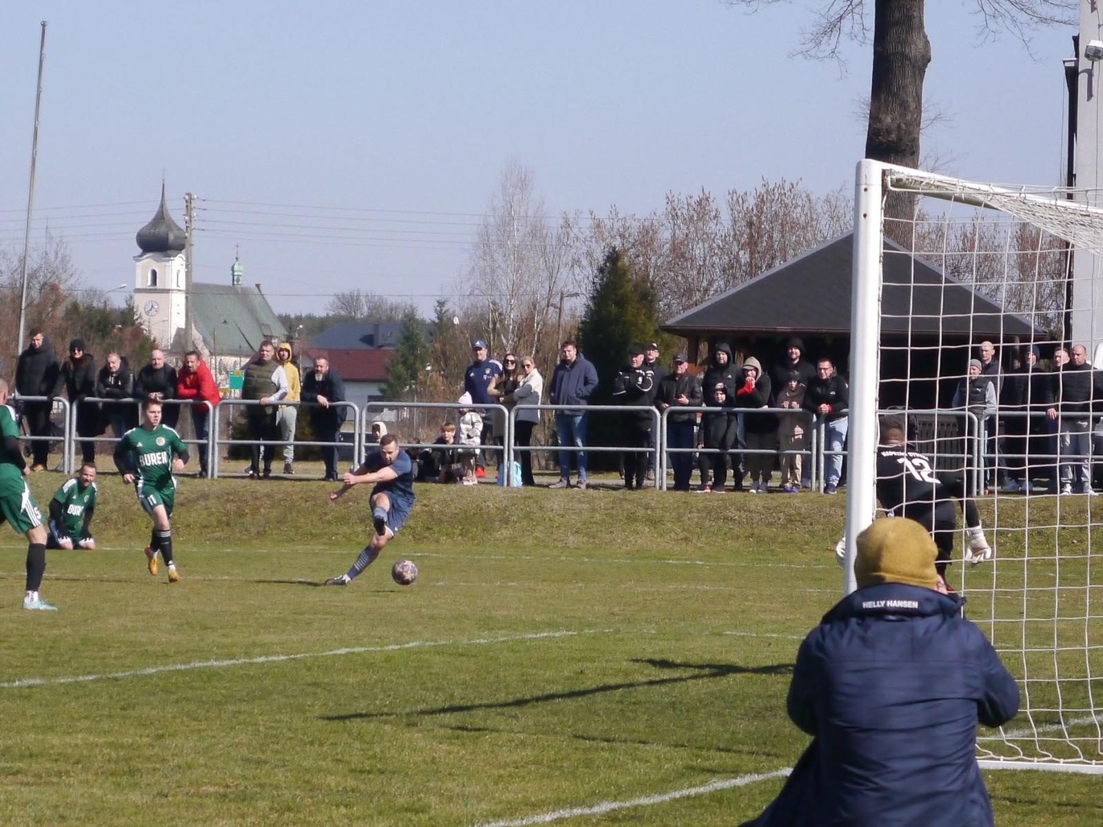 Zdjęcie w galerii na portalu naszwodzislaw.com: Naprzód Syrynia wiosną bez punktów [FOTO] wiadomości z regionu