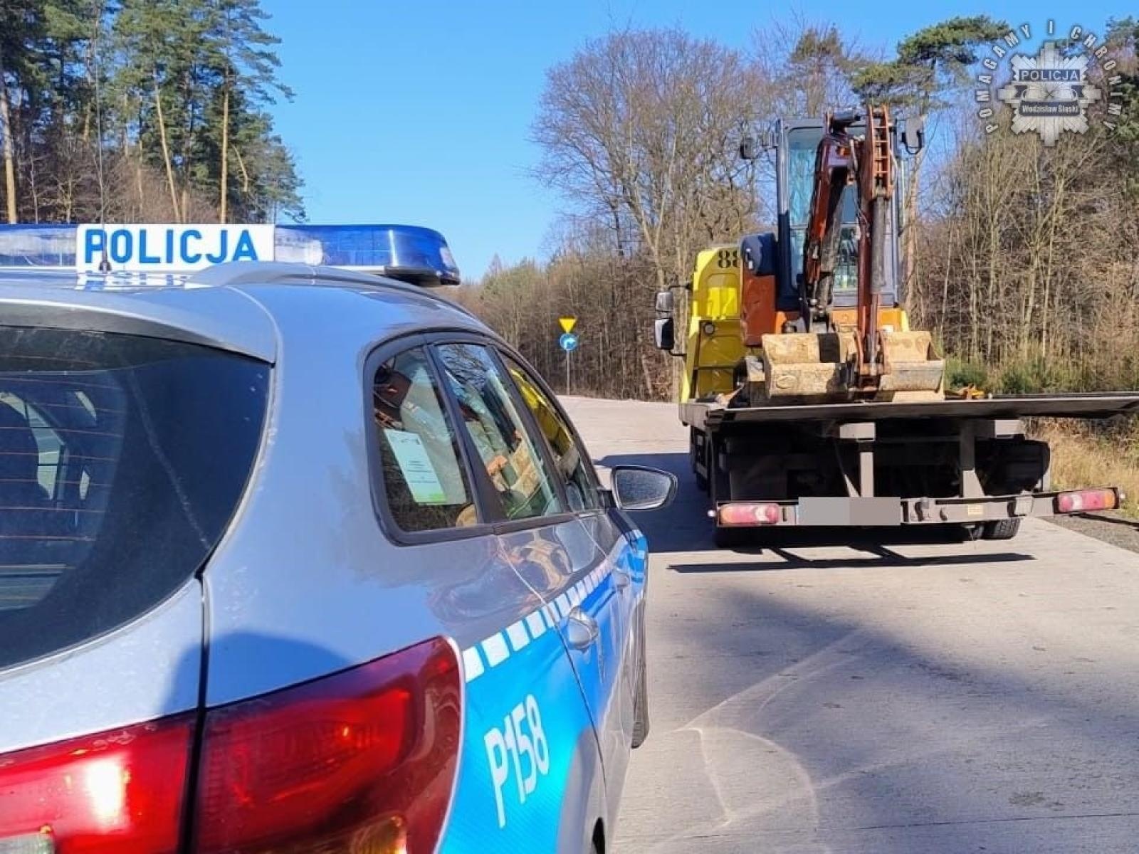 Zdjęcie w galerii na portalu naszwodzislaw.com: Drobna kolizja, ale skutki dotkliwe wiadomości z regionu