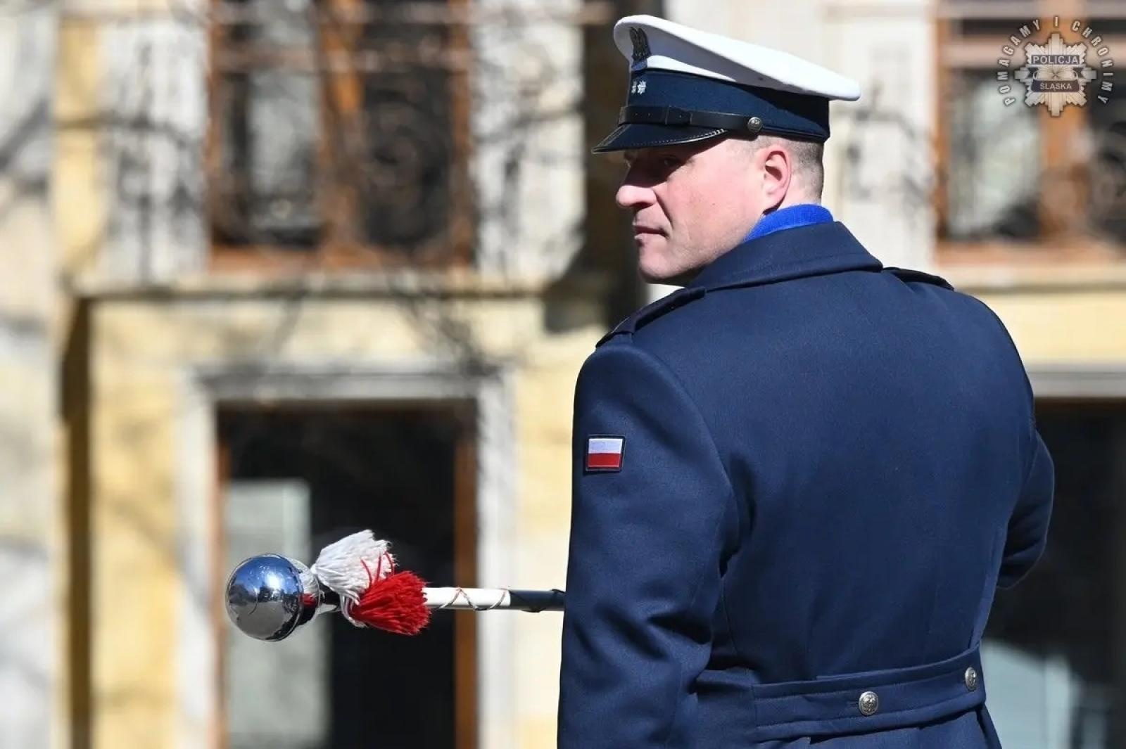 Zdjęcie w galerii na portalu naszwodzislaw.com: Nowi policjanci złożyli rotę ślubowania  wiadomości z regionu