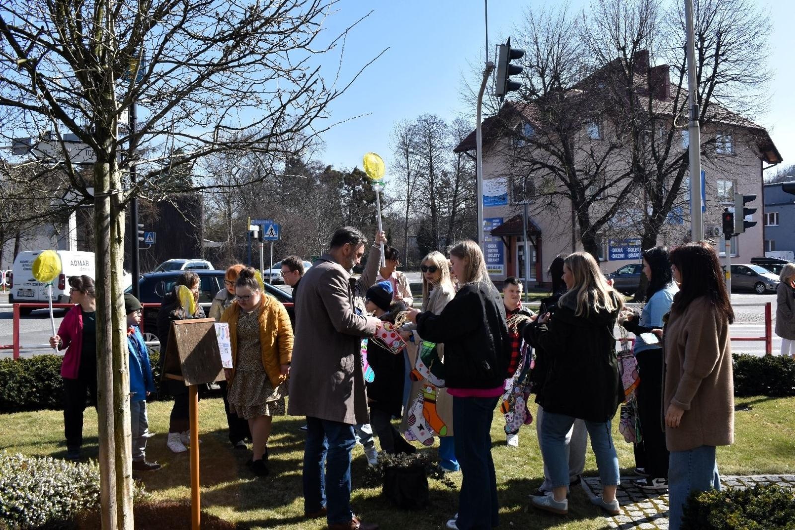 Zdjęcie w galerii na portalu naszwodzislaw.com: Dzień Zespołu Downa w starostwie [FOTO] wiadomości z regionu