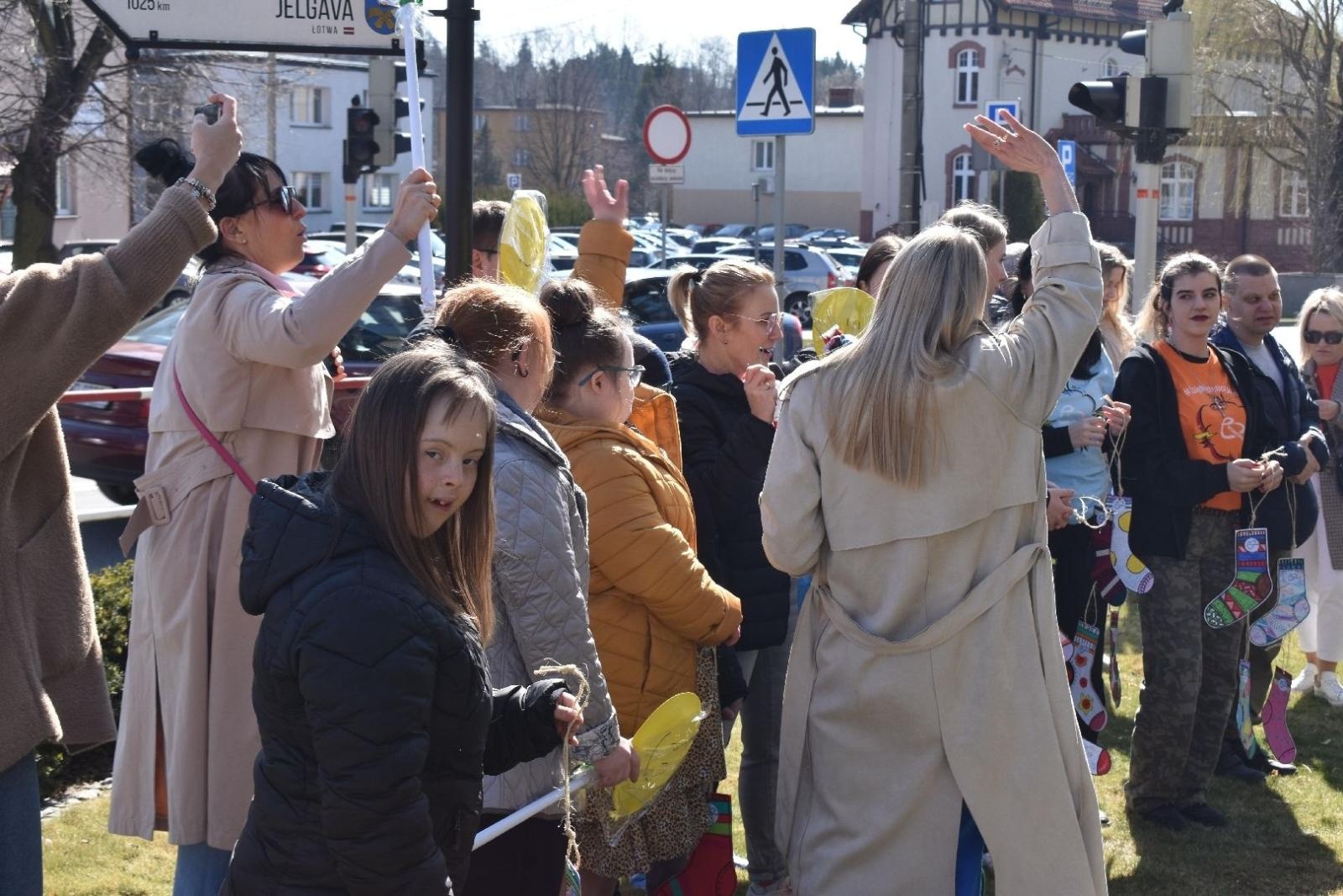 Zdjęcie w galerii na portalu naszwodzislaw.com: Dzień Zespołu Downa w starostwie [FOTO] wiadomości z regionu