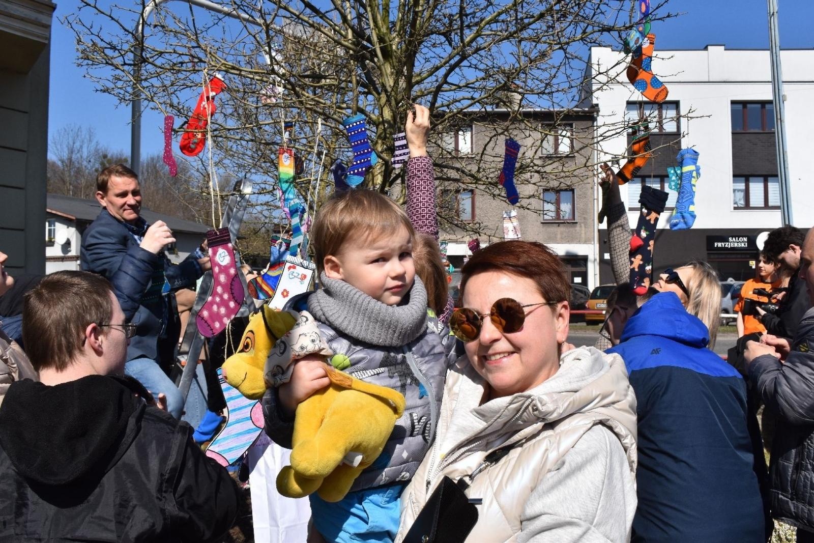 Zdjęcie w galerii na portalu naszwodzislaw.com: Dzień Zespołu Downa w starostwie [FOTO] wiadomości z regionu
