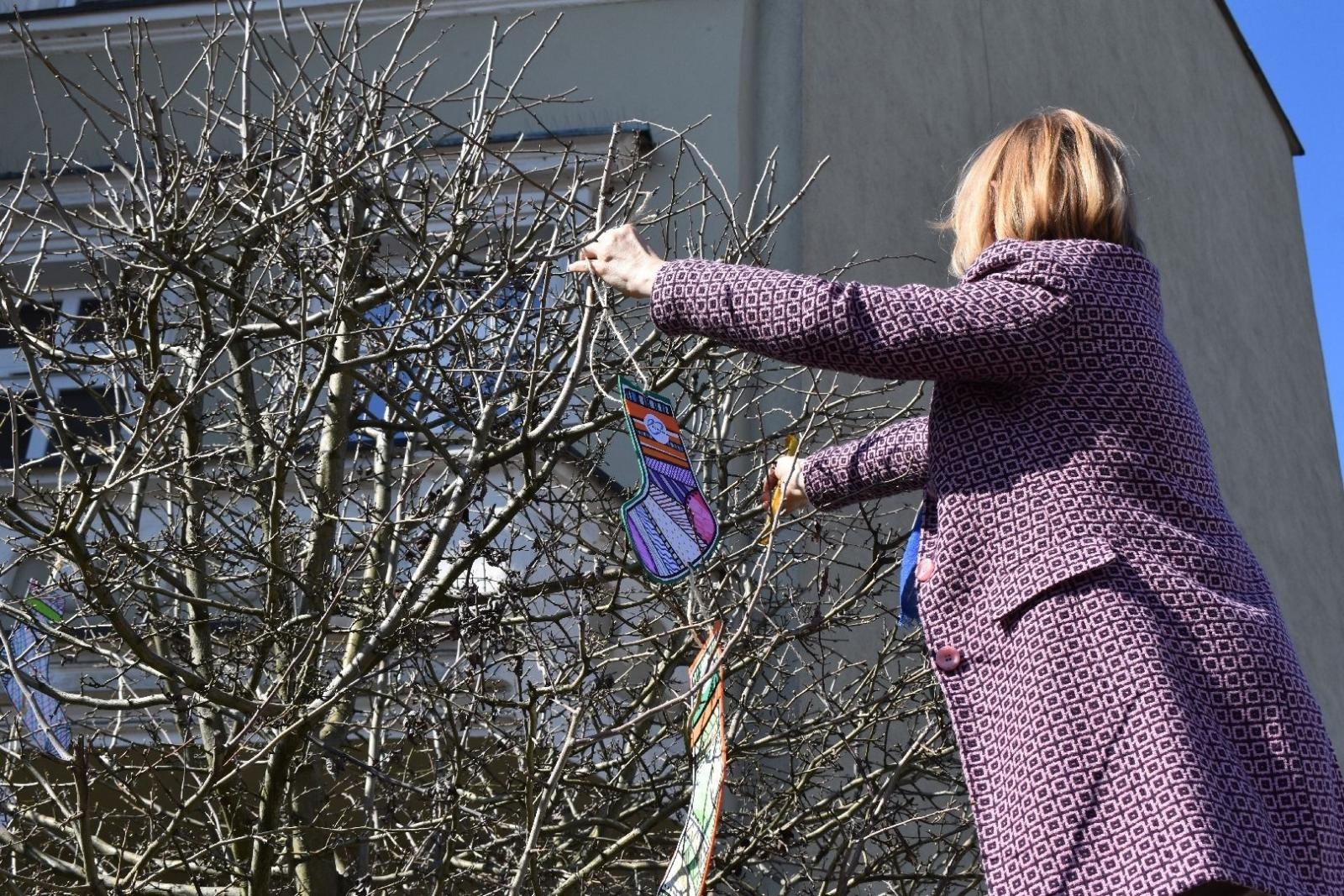 Zdjęcie w galerii na portalu naszwodzislaw.com: Dzień Zespołu Downa w starostwie [FOTO] wiadomości z regionu