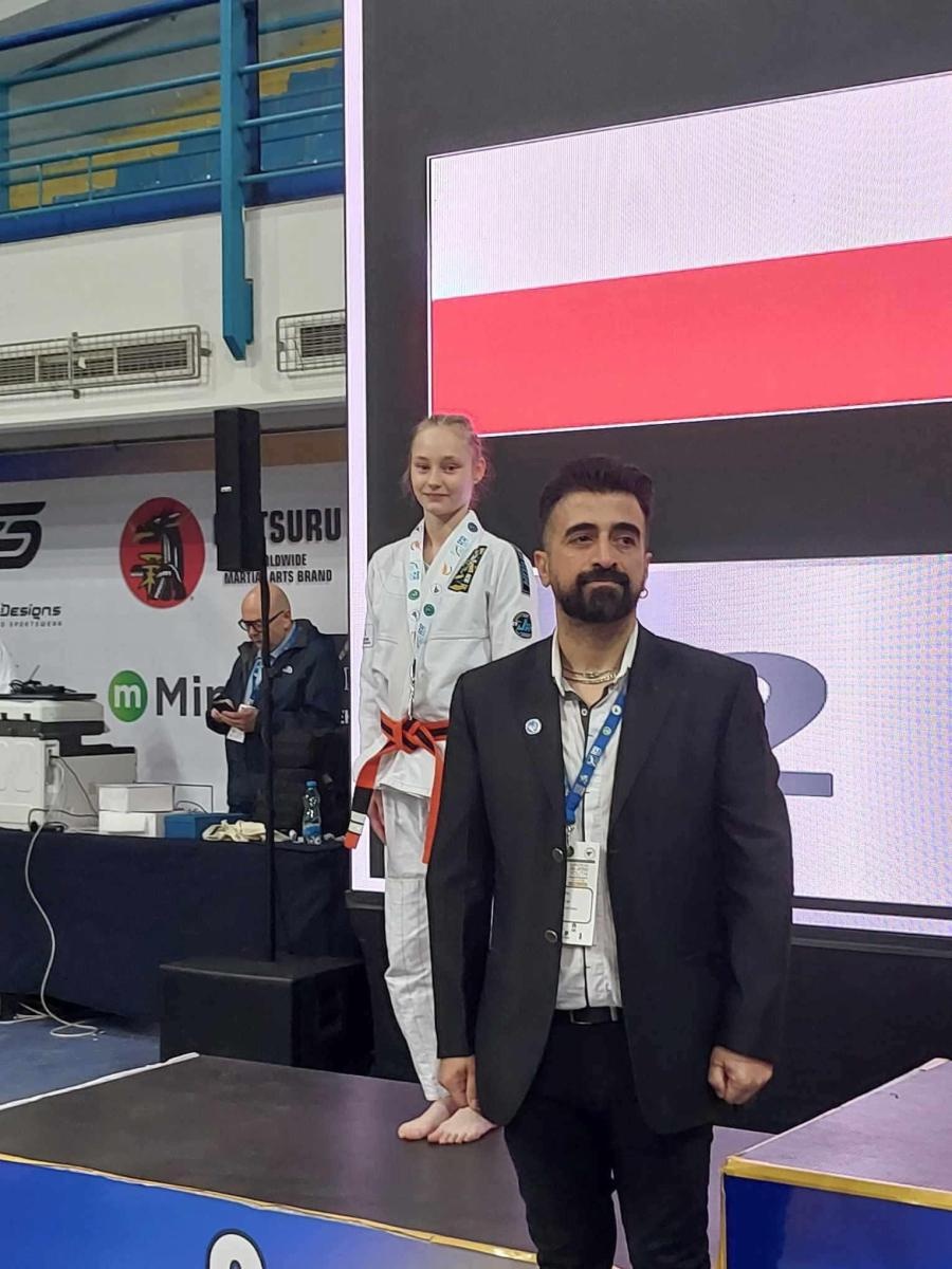 Zdjęcie w galerii na portalu naszwodzislaw.com: Mistrzostwa Europy w ju-jitsu. Julia Szczypka i Alicja Płaczek z medalami wiadomości z regionu