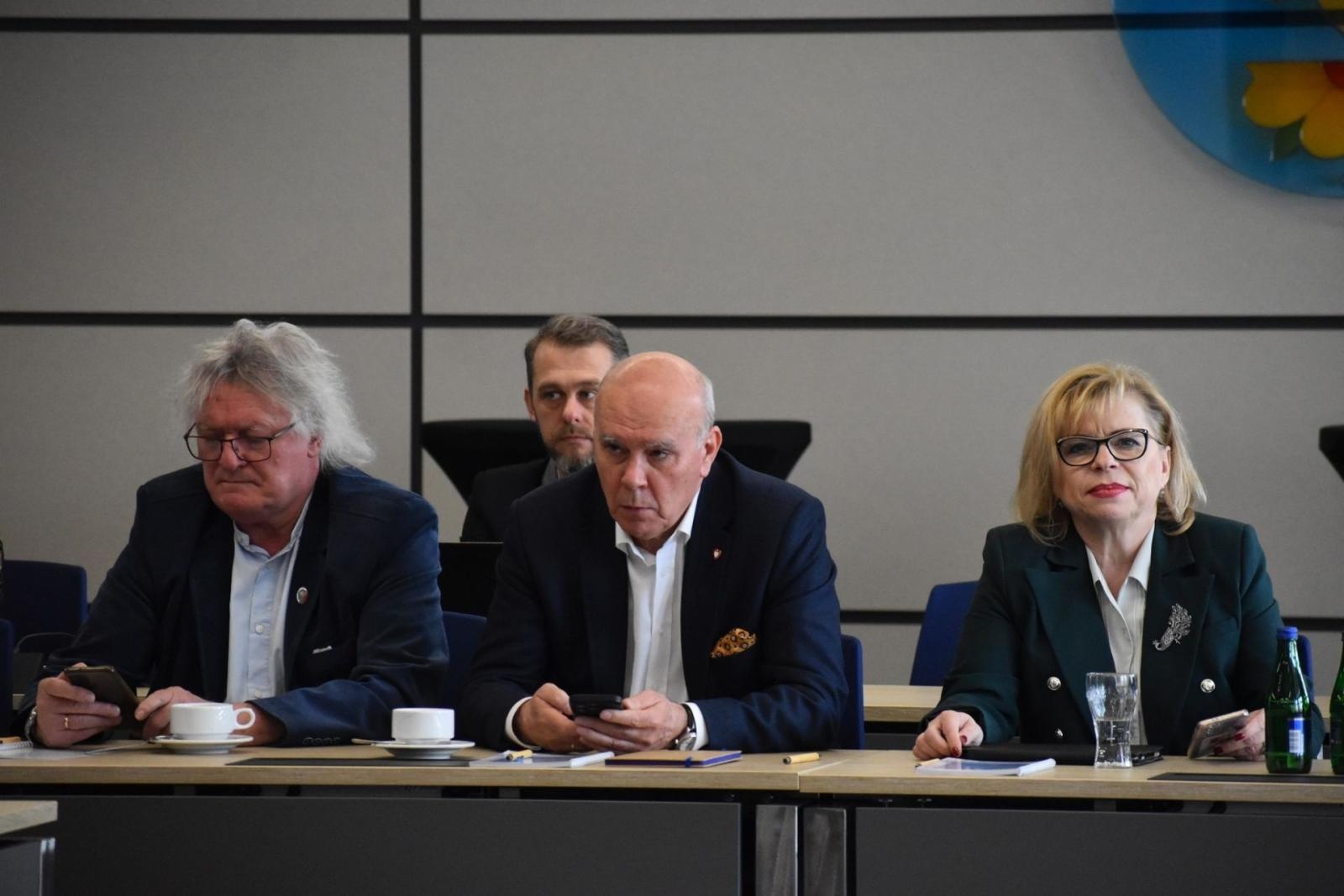 Zdjęcie w galerii na portalu naszwodzislaw.com: Zgromadzenie Ogólne Związku Gmin i Powiatów Subregionu Zachodniego Województwa Śląskiego wiadomości z regionu