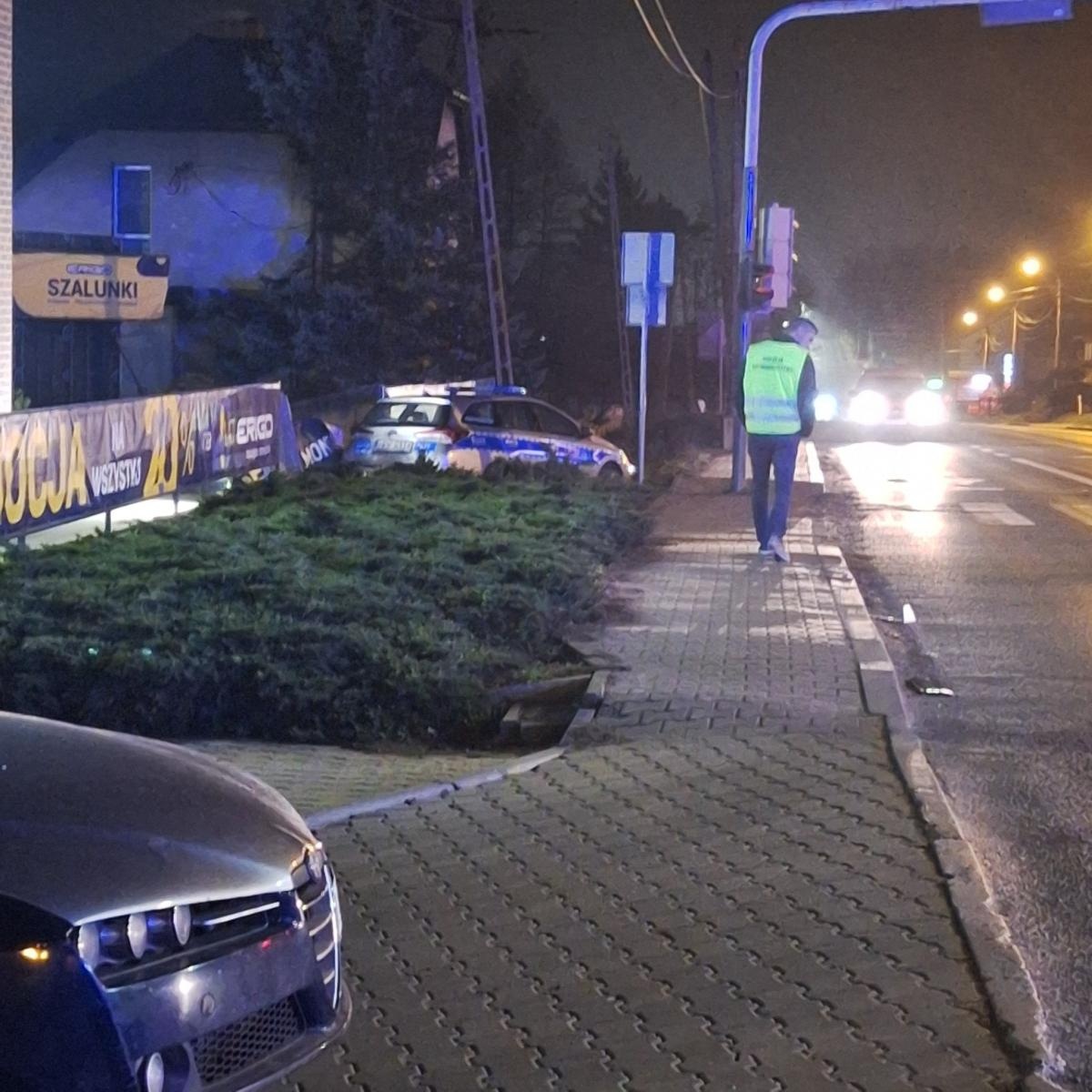 Zdjęcie w galerii na portalu naszwodzislaw.com: Policyjny pościg zakończony kolizją. Dramatyczne chwile na ulicach Rybnika i Radlina wiadomości z regionu