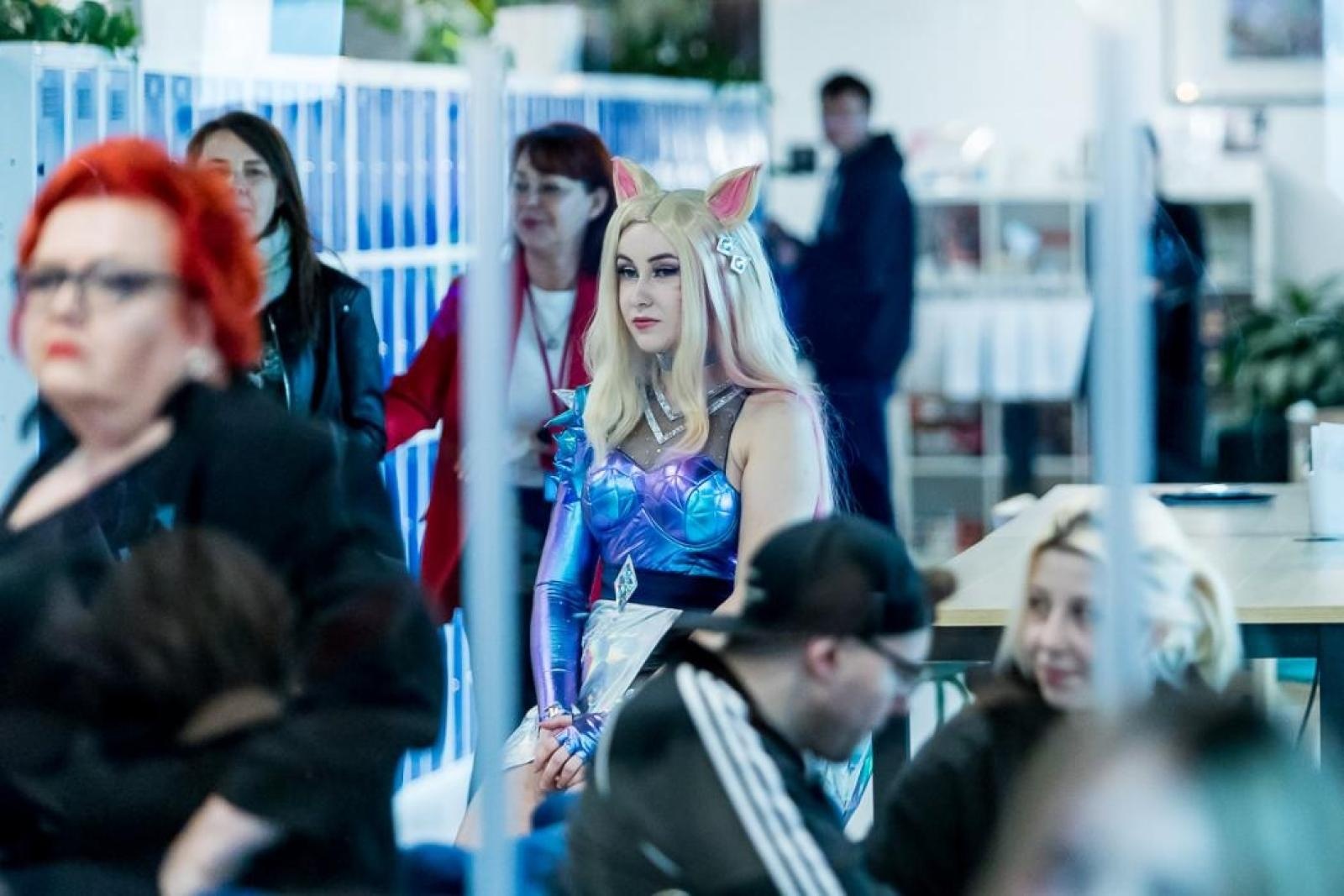 Zdjęcie w galerii na portalu naszwodzislaw.com: Muzyczna podróż do wirtualnego świata wiadomości z regionu