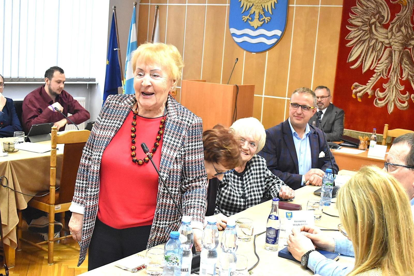 Zdjęcie w galerii na portalu naszwodzislaw.com: Poseł Łukasz Osmalak gościem na sesji Rady Gminy Godów wiadomości z regionu