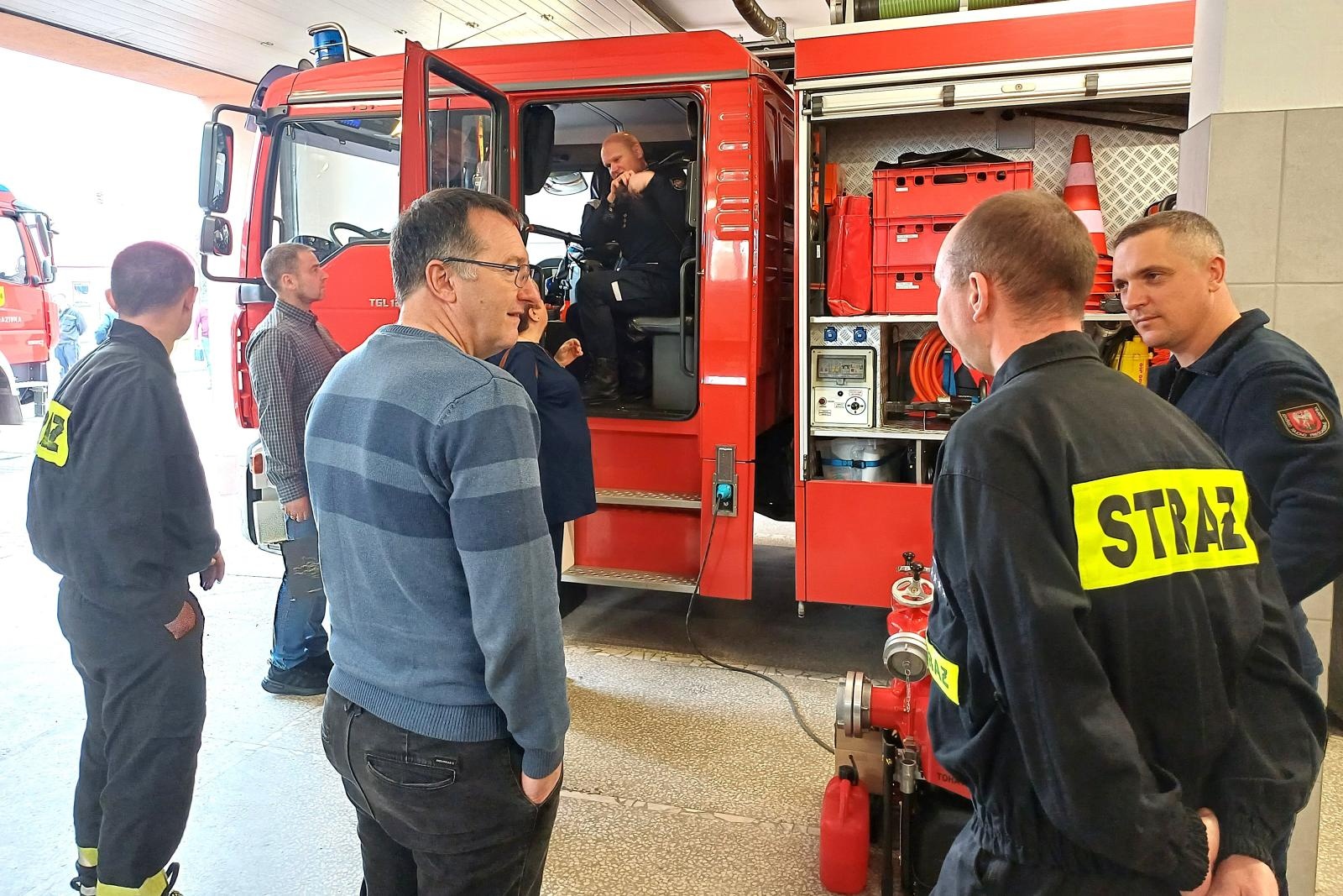 Zdjęcie w galerii na portalu naszwodzislaw.com: Litwini i Łotysze odwiedzili OSP z Gminy Godów. Byli ciekawi efektów współpracy transgranicznej wiadomości z regionu