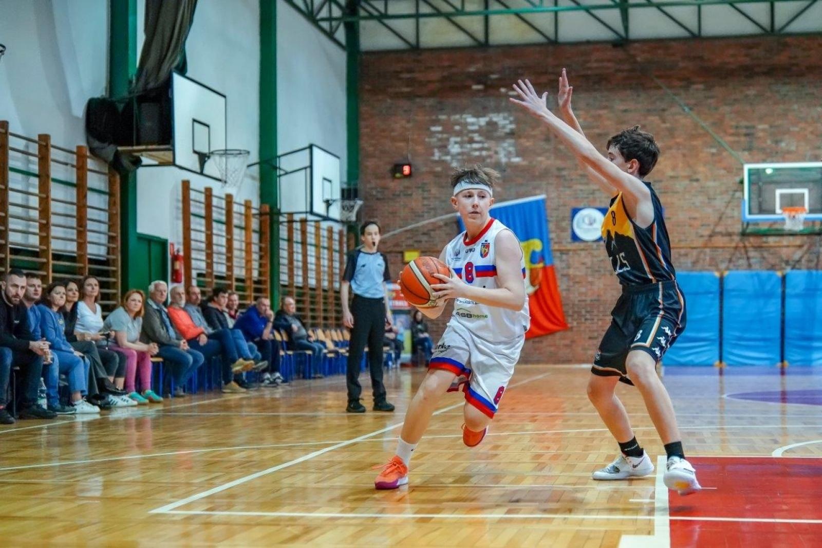 Zdjęcie w galerii na portalu naszwodzislaw.com: Pierwszy mecz o brąz dla koszykarzy MKS Wodzisław Śląski wiadomości z regionu