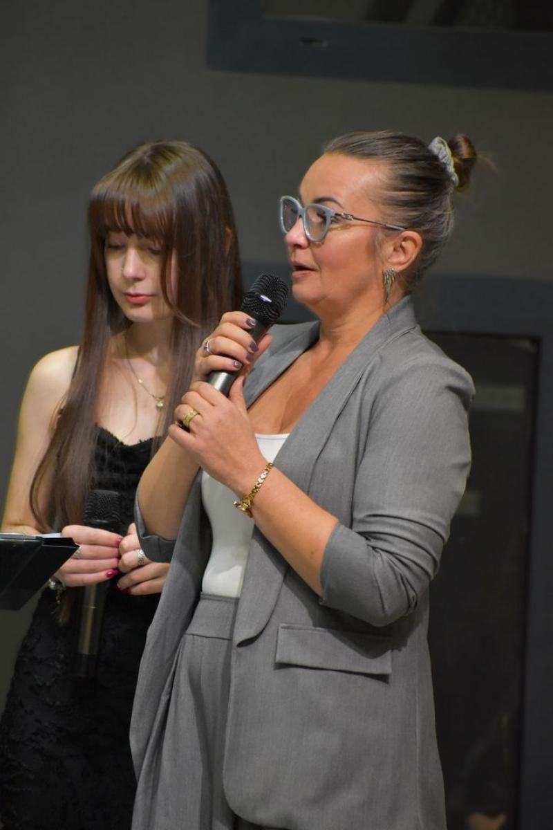 Zdjęcie w galerii na portalu naszwodzislaw.com: Anielski pokaz mody w Zabytkowej Kopalni Ignacy wiadomości z regionu