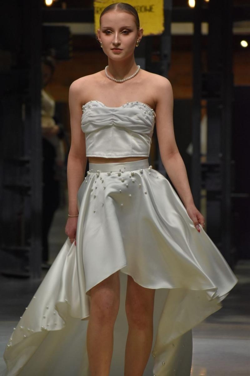 Zdjęcie w galerii na portalu naszwodzislaw.com: Anielski pokaz mody w Zabytkowej Kopalni Ignacy wiadomości z regionu