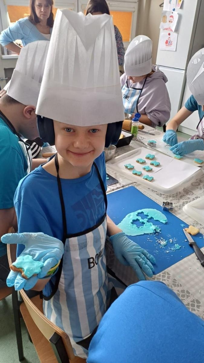 Zdjęcie w galerii na portalu naszwodzislaw.com: Niebieskie igrzyska i niespodziewana wizyta w starostwie na Dzień Świadomości Autyzmu [FOTO] wiadomości z regionu