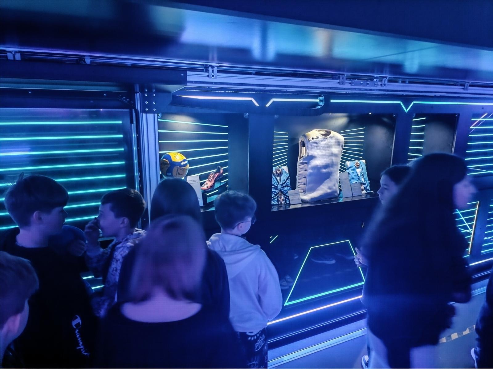 Zdjęcie w galerii na portalu naszwodzislaw.com: Iskry Niepodległej w Gołkowicach frekwencyjnym sukcesem [FOTO] wiadomości z regionu