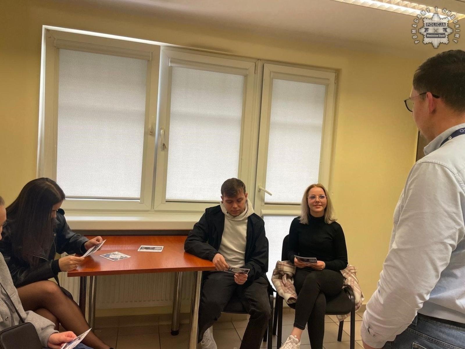 Zdjęcie w galerii na portalu naszwodzislaw.com: Dzień otwarty w wodzisławskiej komendzie wiadomości z regionu