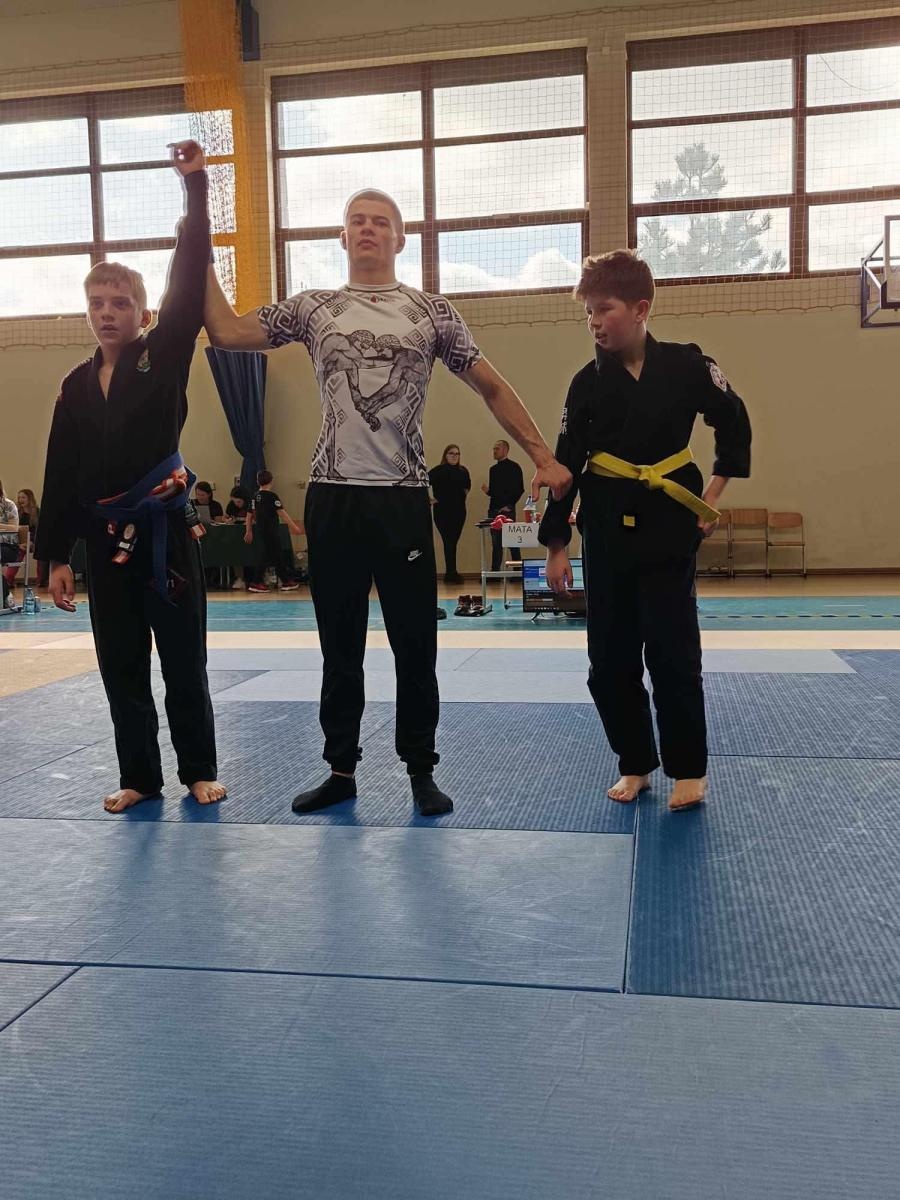 Zdjęcie w galerii na portalu naszwodzislaw.com: Worek medali zawodników Akademii Sportowej Top Team na zawodach superpucharu w Siewierzu wiadomości z regionu