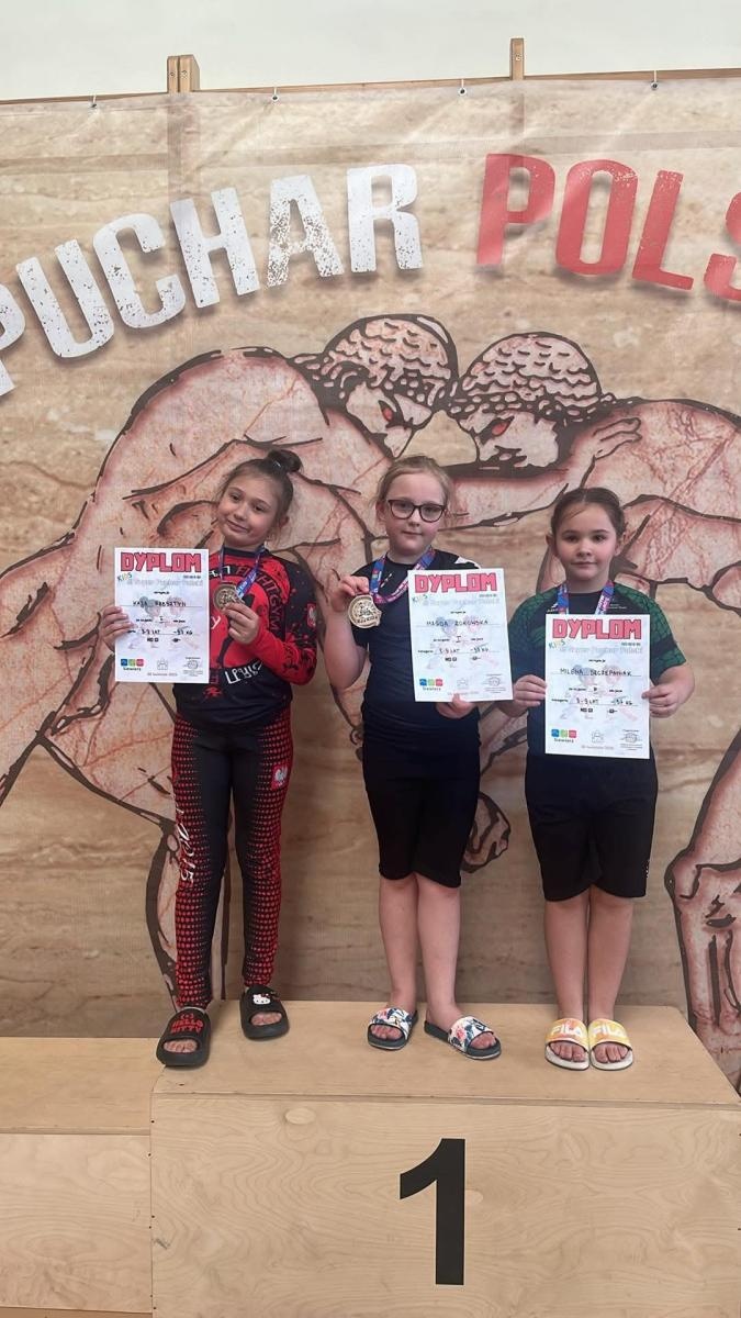 Zdjęcie w galerii na portalu naszwodzislaw.com: Worek medali zawodników Akademii Sportowej Top Team na zawodach superpucharu w Siewierzu wiadomości z regionu
