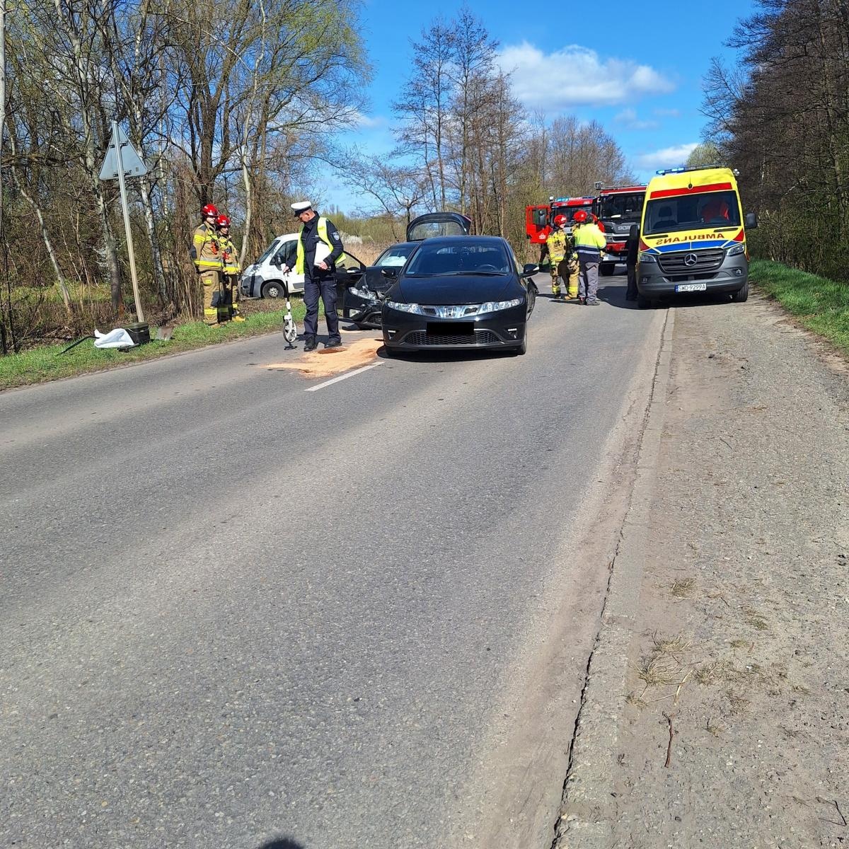 Zdjęcie w galerii na portalu naszwodzislaw.com: Groźne zdarzenie na Łużyckiej. Jedna osoba w szpitalu wiadomości z regionu