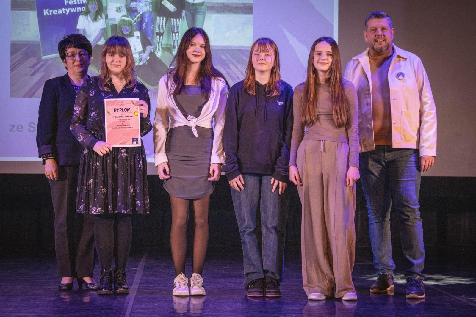 Zdjęcie w galerii na portalu naszwodzislaw.com: Kreatywność nie zna granic. Za nami IX Wodzisławski Festiwal Kreatywności [FOTO] wiadomości z regionu