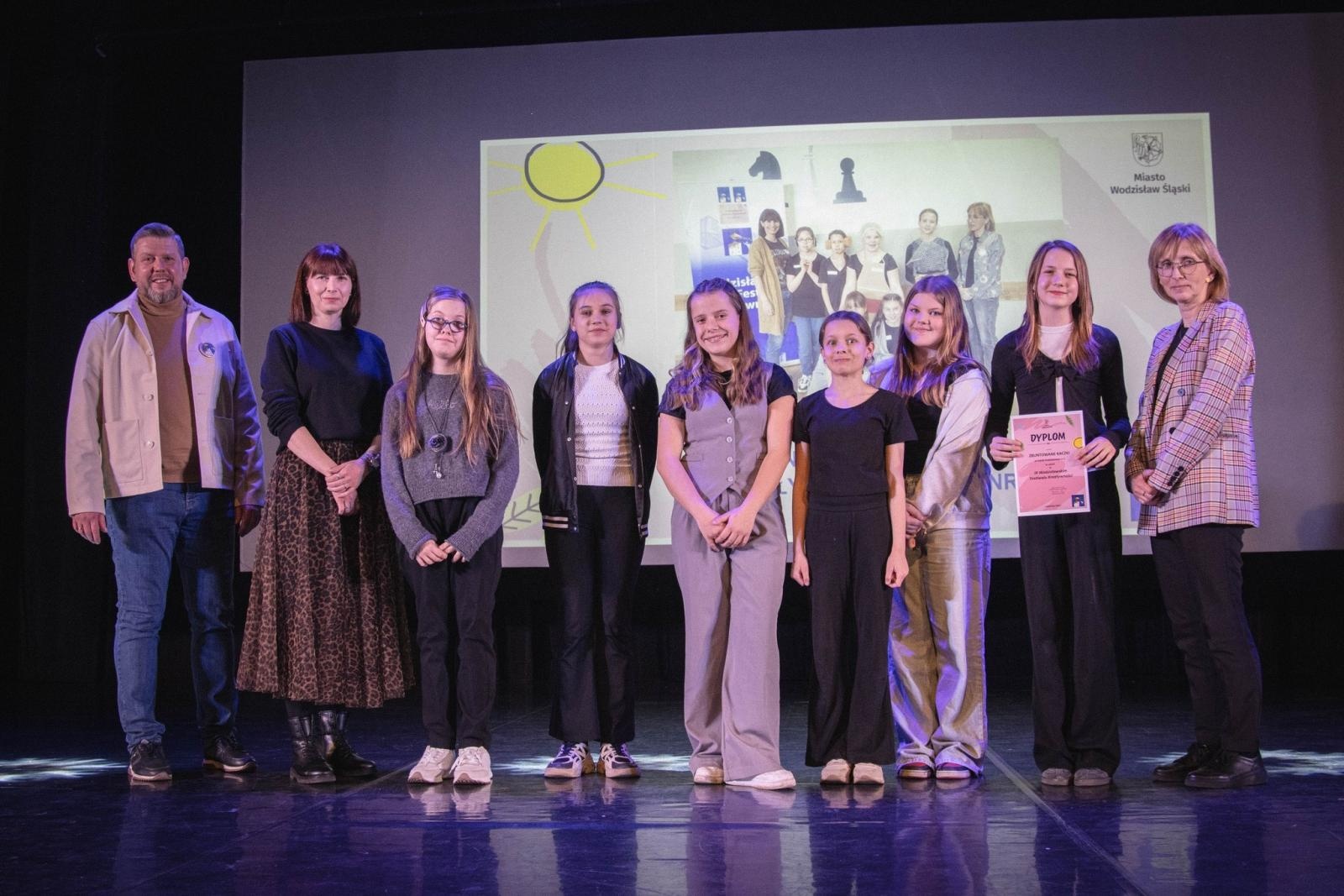 Zdjęcie w galerii na portalu naszwodzislaw.com: Kreatywność nie zna granic. Za nami IX Wodzisławski Festiwal Kreatywności [FOTO] wiadomości z regionu