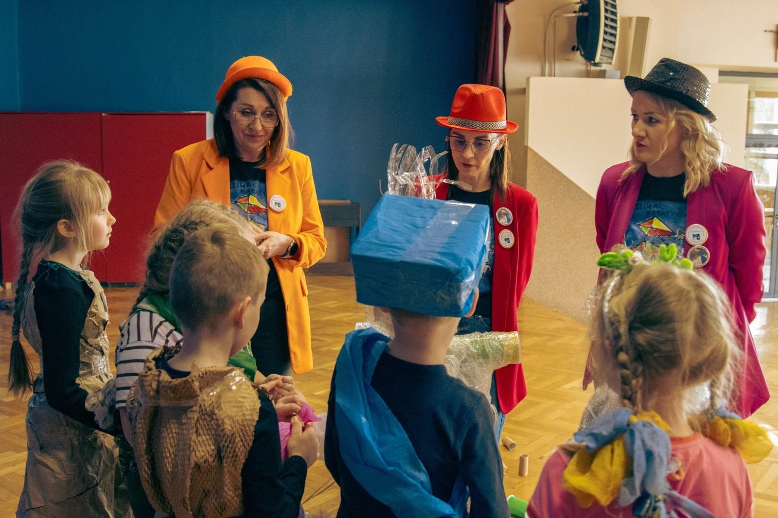 Zdjęcie w galerii na portalu naszwodzislaw.com: Kreatywność nie zna granic. Za nami IX Wodzisławski Festiwal Kreatywności [FOTO] wiadomości z regionu