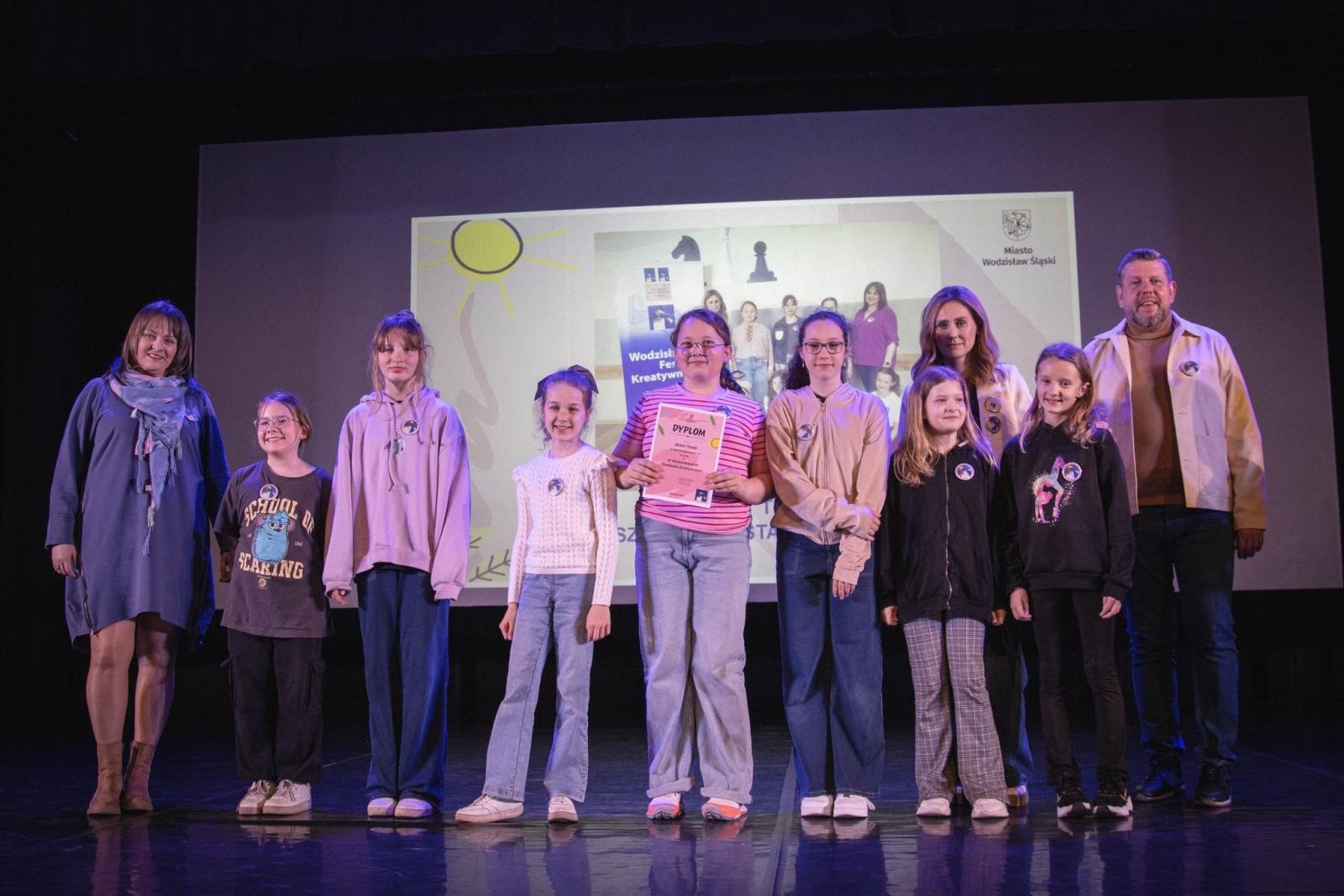 Zdjęcie w galerii na portalu naszwodzislaw.com: Kreatywność nie zna granic. Za nami IX Wodzisławski Festiwal Kreatywności [FOTO] wiadomości z regionu