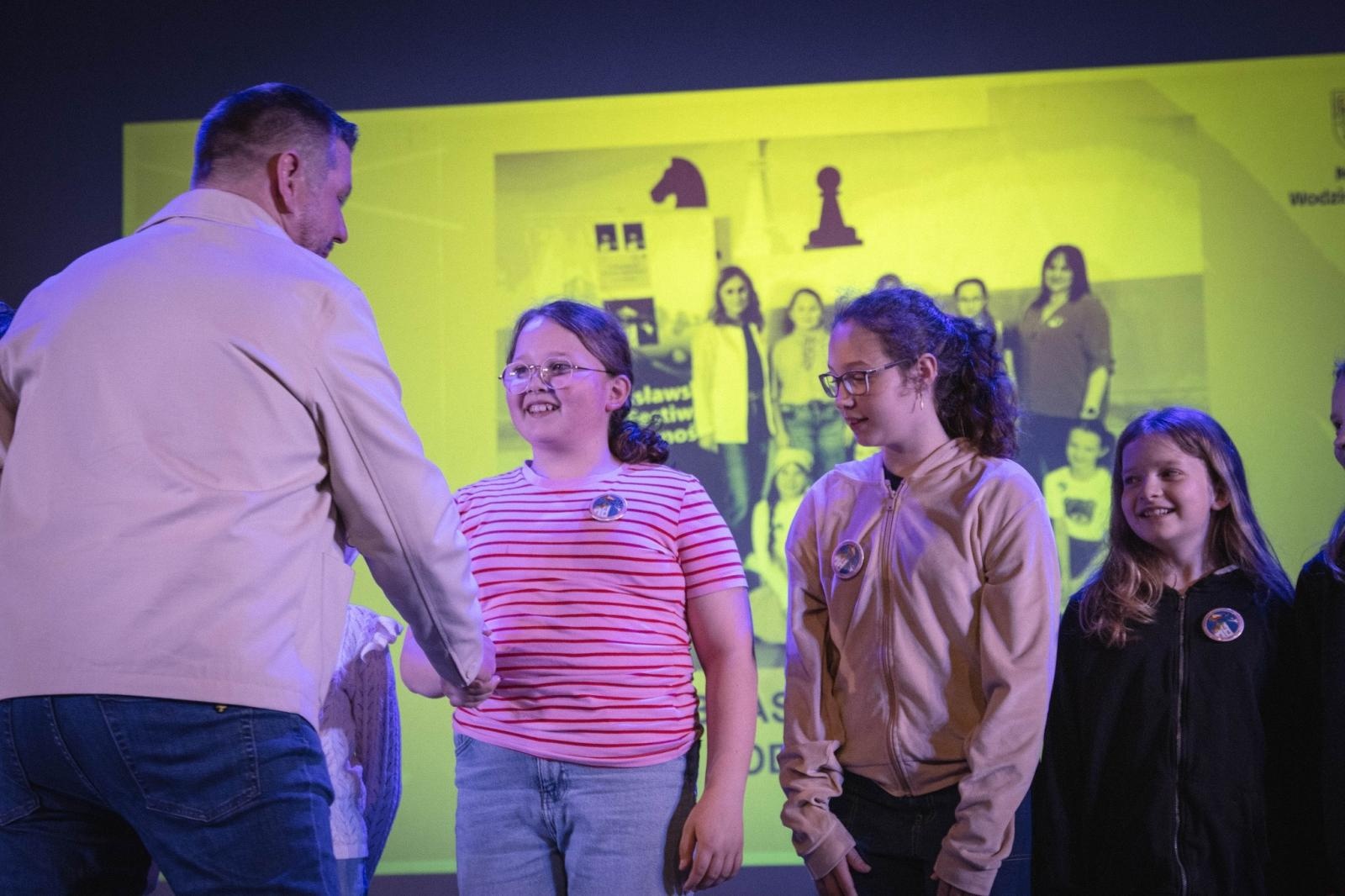 Zdjęcie w galerii na portalu naszwodzislaw.com: Kreatywność nie zna granic. Za nami IX Wodzisławski Festiwal Kreatywności [FOTO] wiadomości z regionu